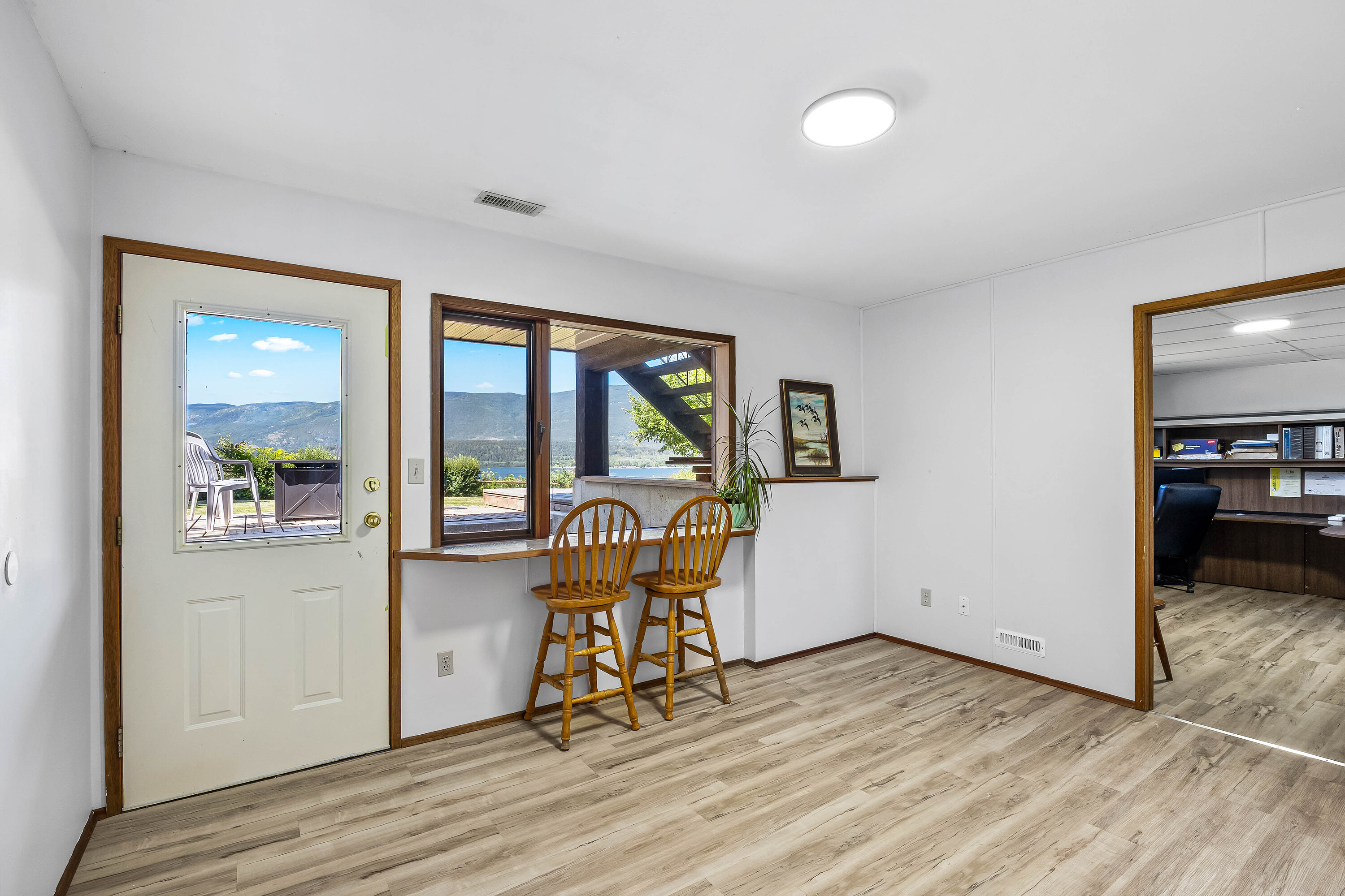  Salmon Arm, Thompson & Okanagan - 物件實景