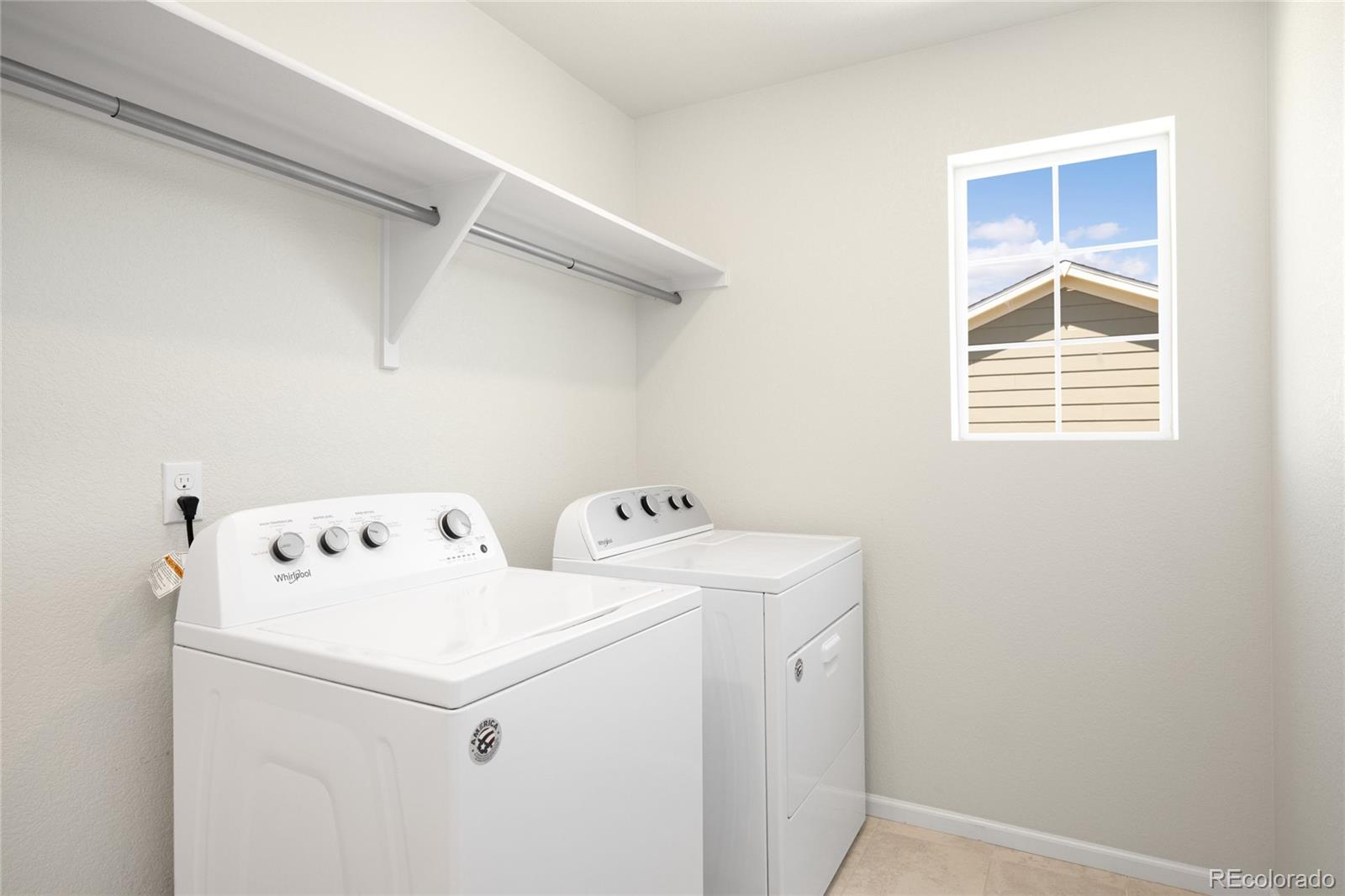 Henderson, Colorado, 80640, United States, 4 Bedrooms Bedrooms, ,3 BathroomsBathrooms,Residential,For Sale,1827376