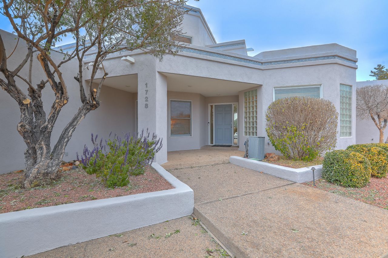 Albuquerque, New Mexico, 87112, United States, 4 Bedrooms Bedrooms, ,2 BathroomsBathrooms,Residential,For Sale,2002975