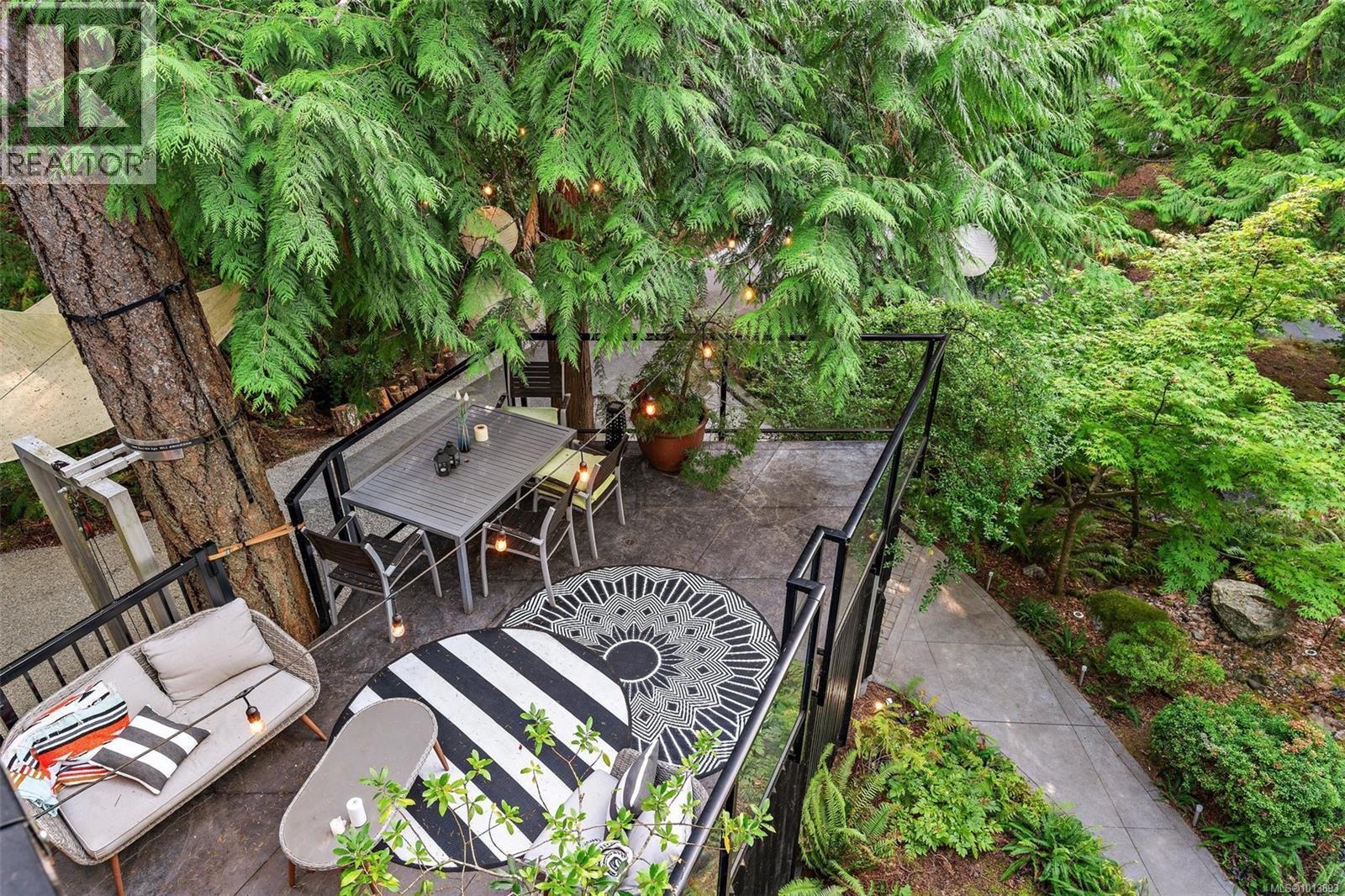 NORTH SAANICH, British Columbia, V8L 5K1, CA, 3 Bedrooms Bedrooms, ,3 BathroomsBathrooms,Residential,For Sale,1951213