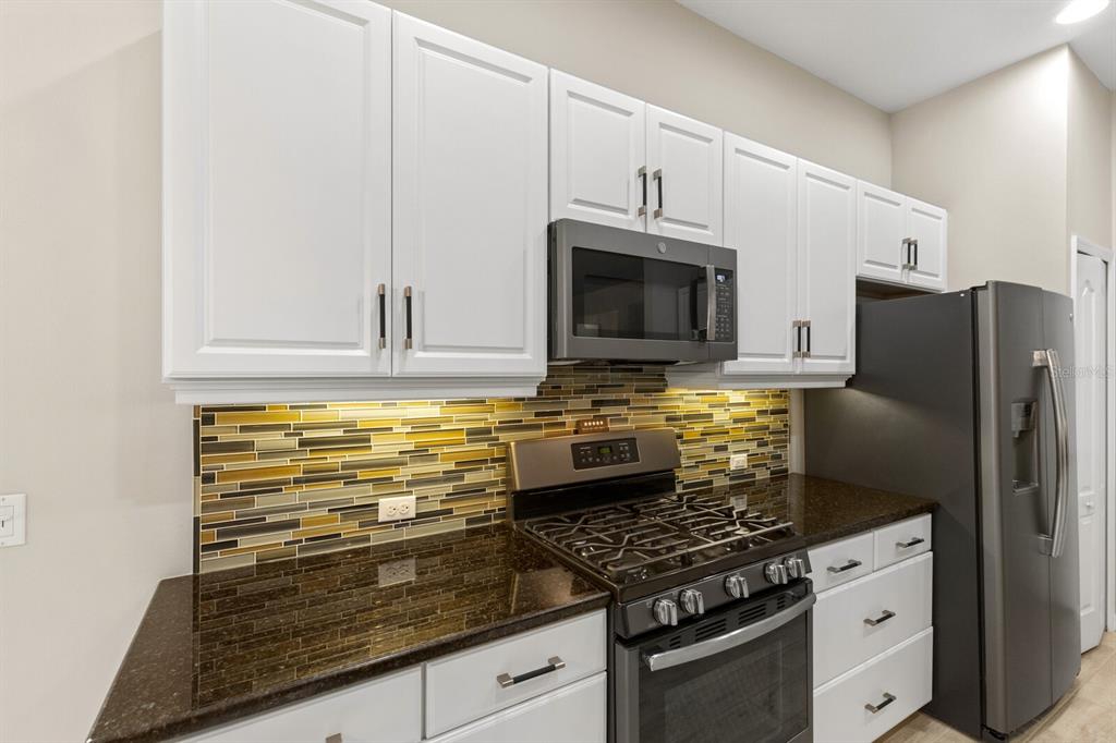 Sarasota, Florida, 34243, United States, 3 Bedrooms Bedrooms, ,2 BathroomsBathrooms,Residential,For Sale,1917004