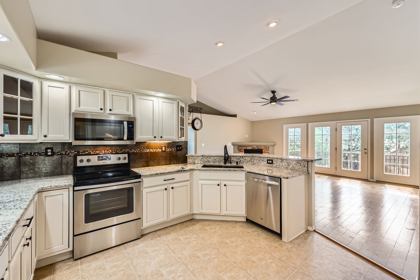 Woodland Park, Colorado, 80863, United States, 3 Bedrooms Bedrooms, ,4 BathroomsBathrooms,Residential,For Sale,1856794
