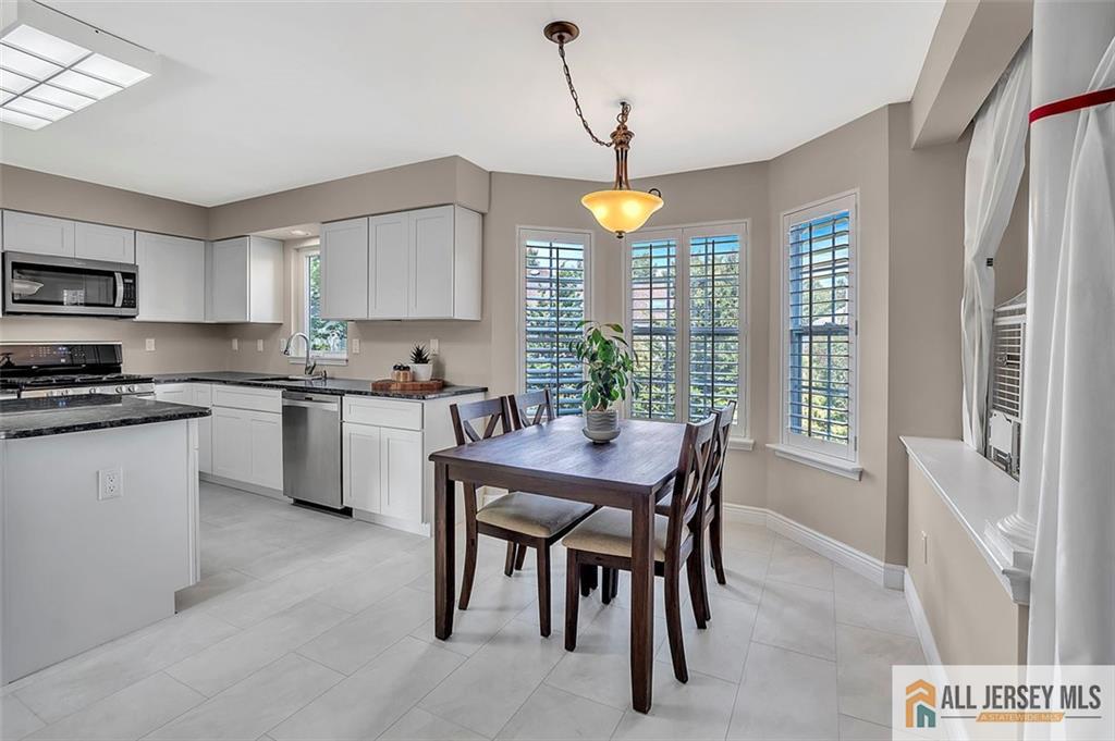 South River, New Jersey, 08882, United States, 4 Bedrooms Bedrooms, ,3 BathroomsBathrooms,Residential,For Sale,1940787