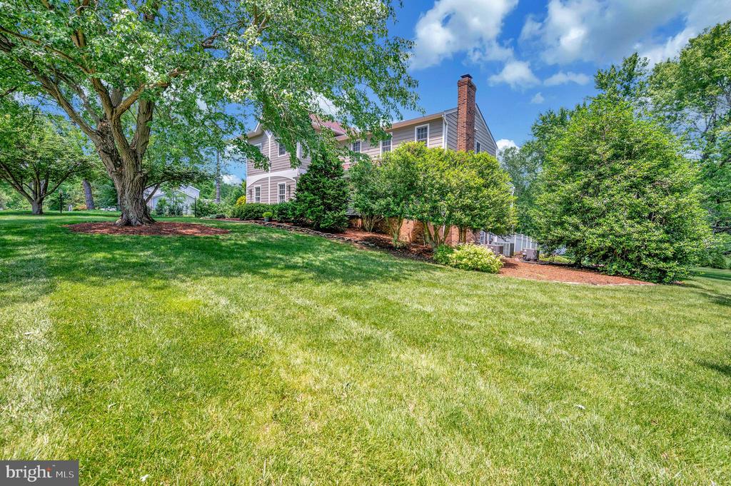Fredericksburg, Virginia, 22405, United States, 5 Bedrooms Bedrooms, ,5 BathroomsBathrooms,Residential,For Sale,1825163