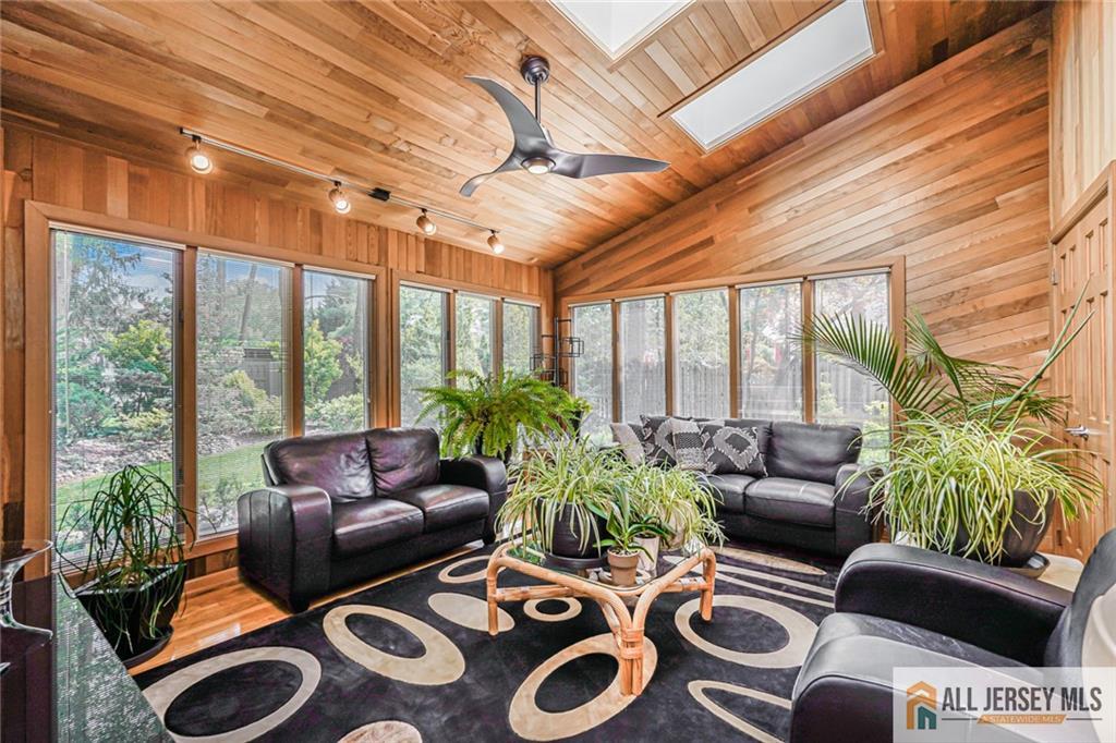 East Brunswick, New Jersey, 08816, United States, 4 Bedrooms Bedrooms, ,4 BathroomsBathrooms,Residential,For Sale,1847470