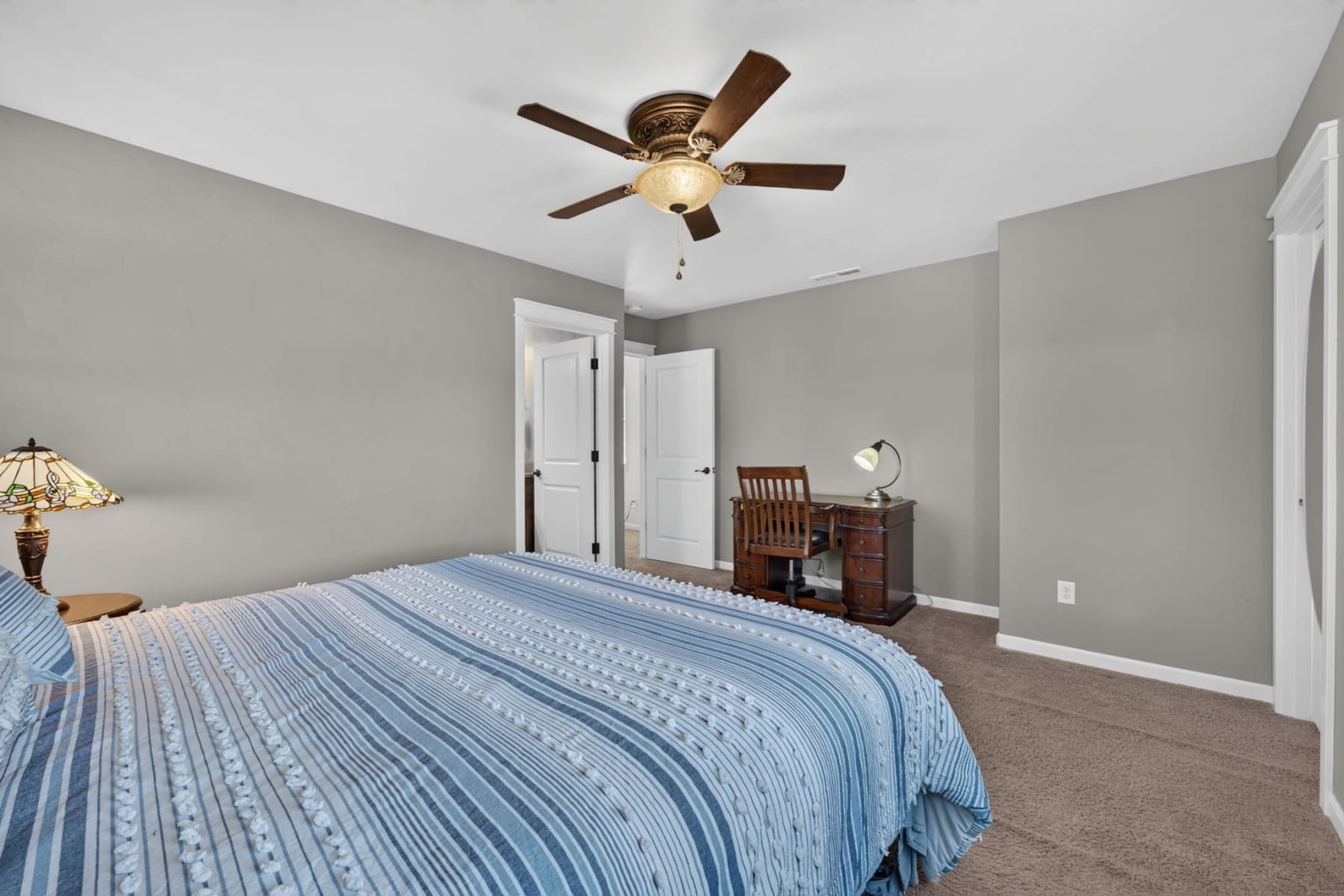  20844 Gateway Drive Bend, OR 97702 - 物件實景