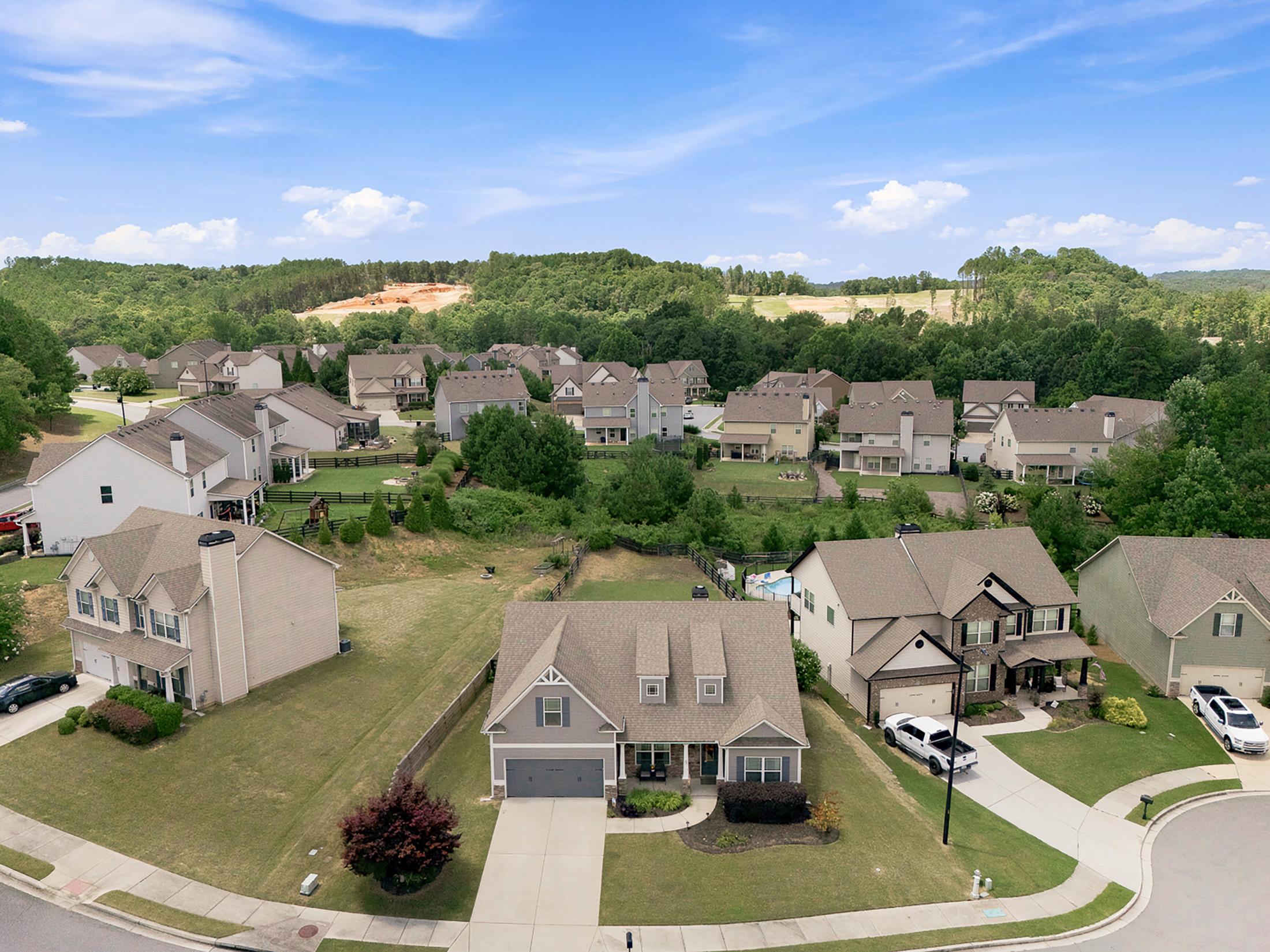  Thoughtfully Designed Craftsman Style Home in Seven Hills - 物件實景