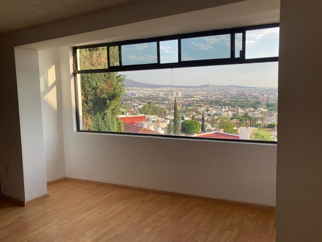 Loma de San Juan, Querétaro, Querétaro, 76060, Mexico, 3 Bedrooms Bedrooms, ,4 BathroomsBathrooms,Residential,For Sale,Loma de San Juan,1619388