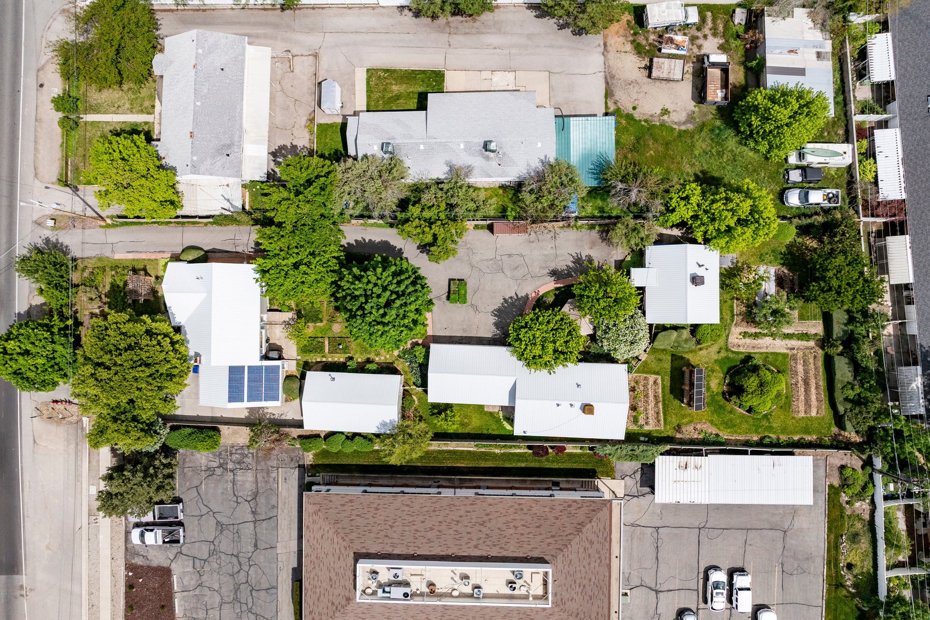 Multifamily Homestead in the Heart of Holladay - 物件實景