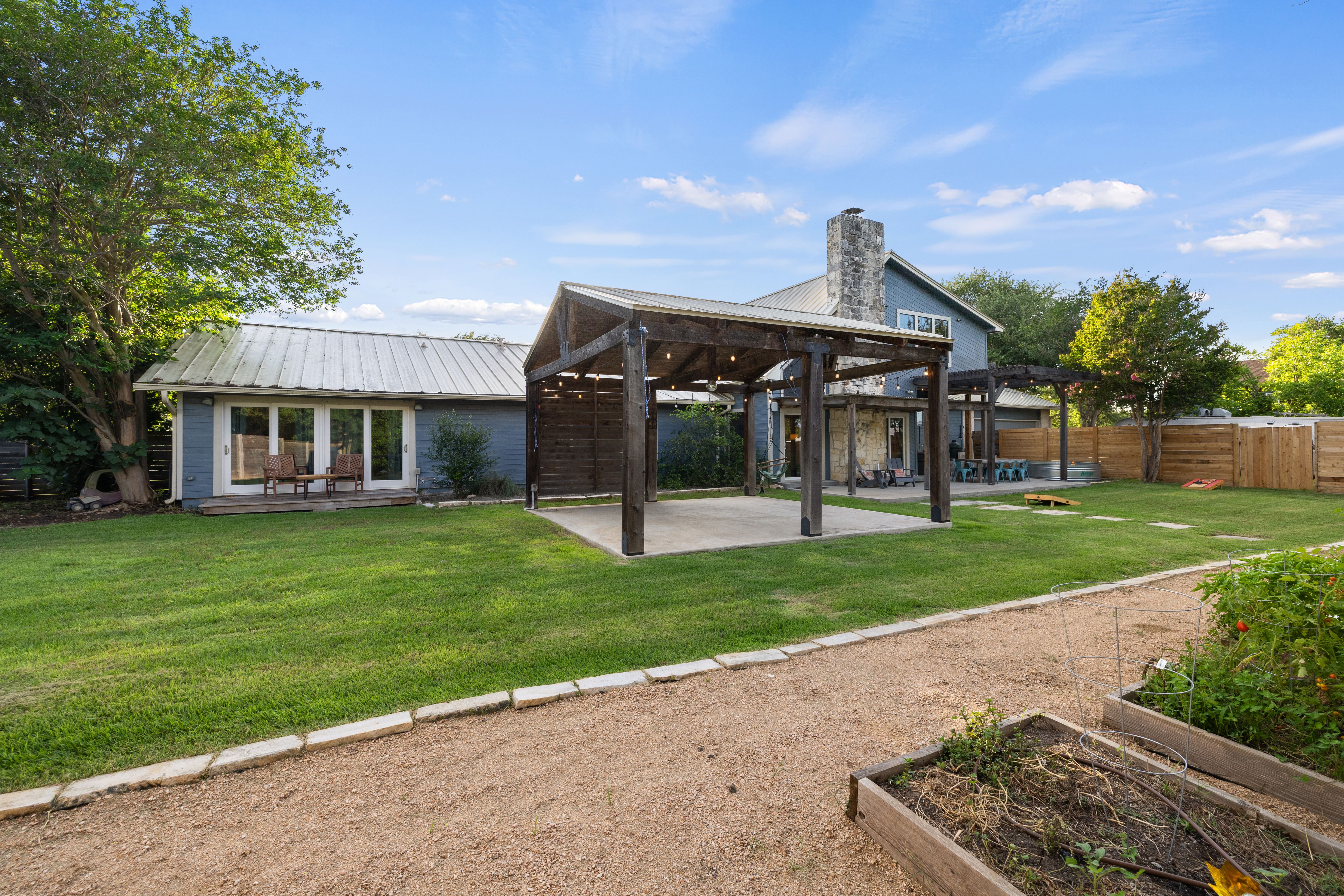  Manor Modern Ranch - 物件實景