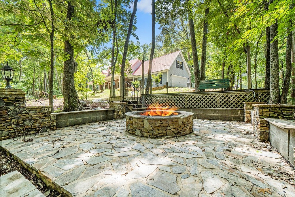 Blairsville, Georgia, 30512, United States, 4 Bedrooms Bedrooms, ,3 BathroomsBathrooms,Residential,For Sale,1858938