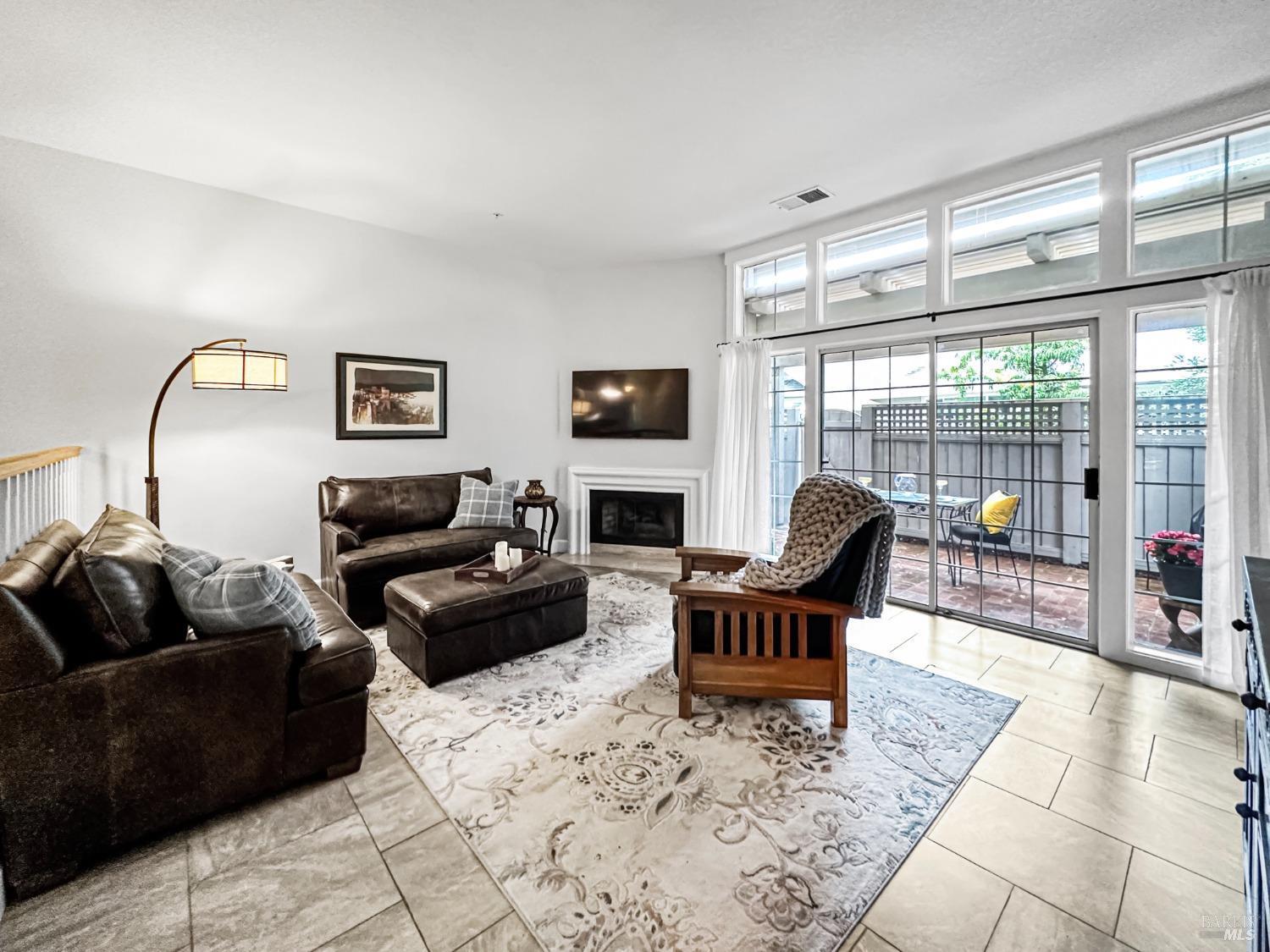 Napa, California, 94558, United States, 2 Bedrooms Bedrooms, ,3 BathroomsBathrooms,Residential,For Sale,1950858
