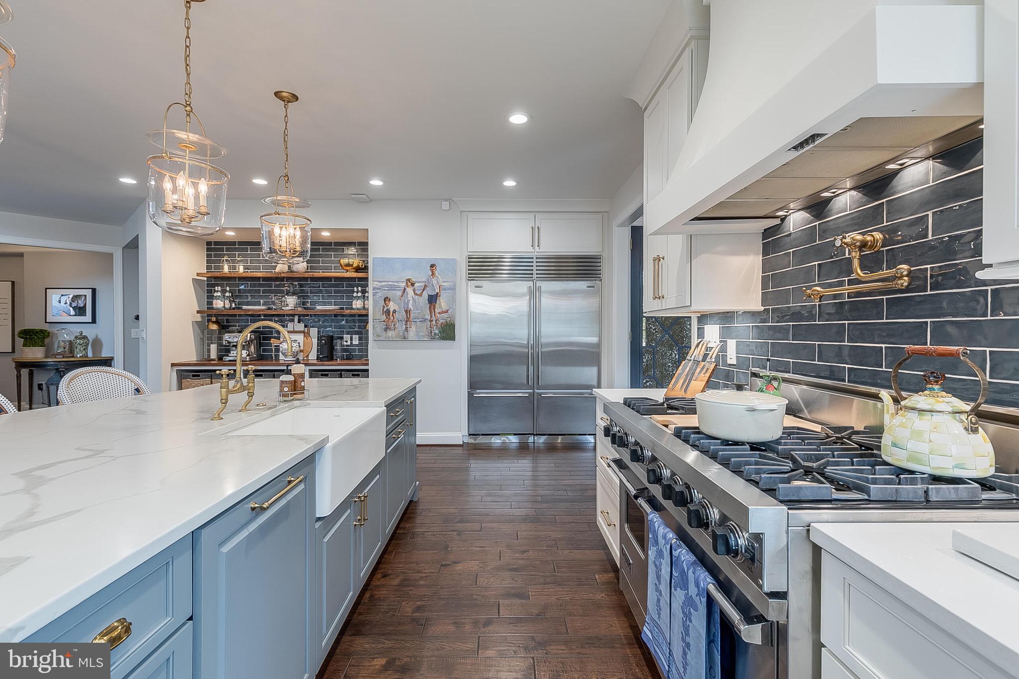 Aldie, Virginia, 20105, United States, 5 Bedrooms Bedrooms, ,7 BathroomsBathrooms,Residential,For Sale,1980828