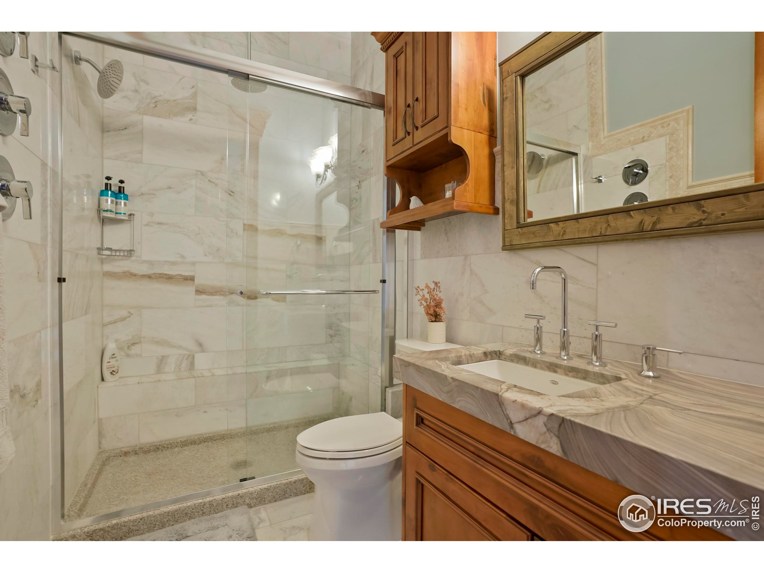Estes Park, Colorado, 80517, United States, 6 Bedrooms Bedrooms, ,4 BathroomsBathrooms,Residential,For Sale,1895993
