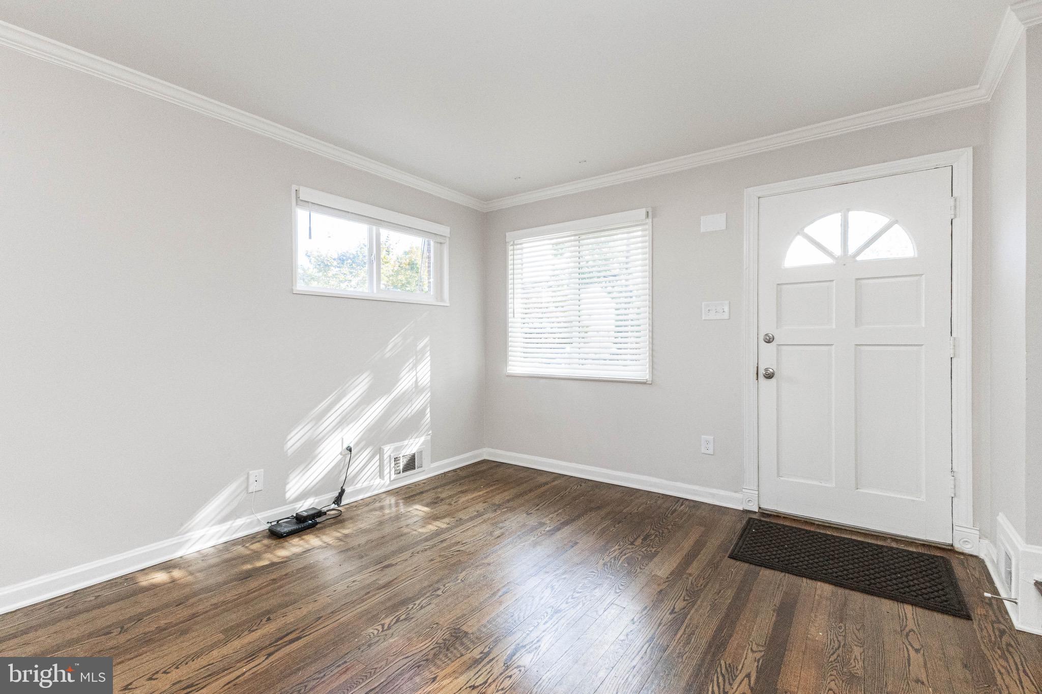 Alexandria, Virginia, 22307, United States, 2 Bedrooms Bedrooms, ,2 BathroomsBathrooms,Residential,For Sale,1937087