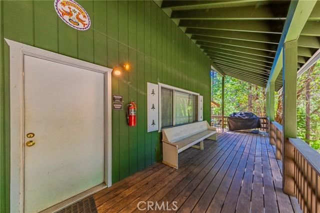 Yosemite, California, 95389, United States, 5 Bedrooms Bedrooms, ,4 BathroomsBathrooms,Residential,For Sale,1981132