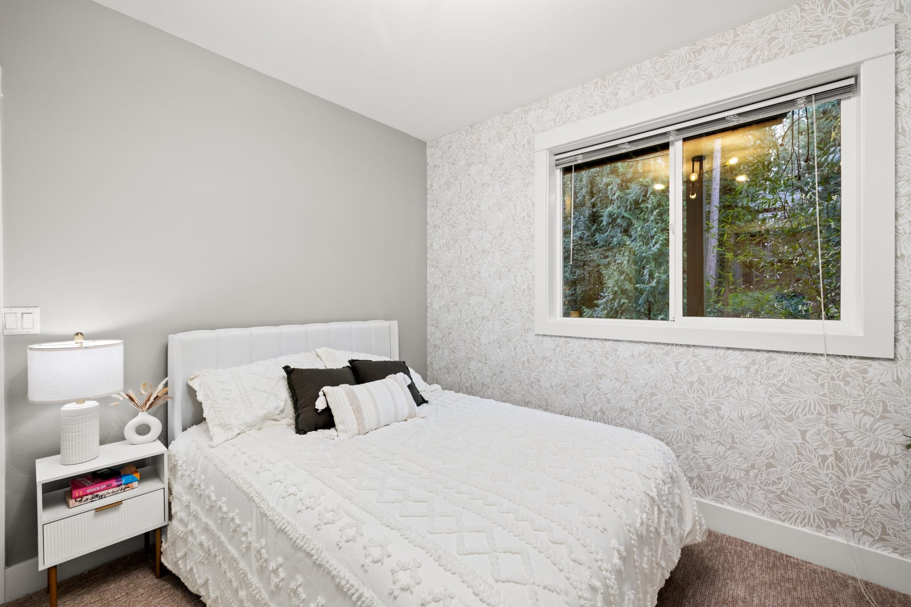  3426 SW ARNOLD ST Portland, OR 97219 - 物件實景