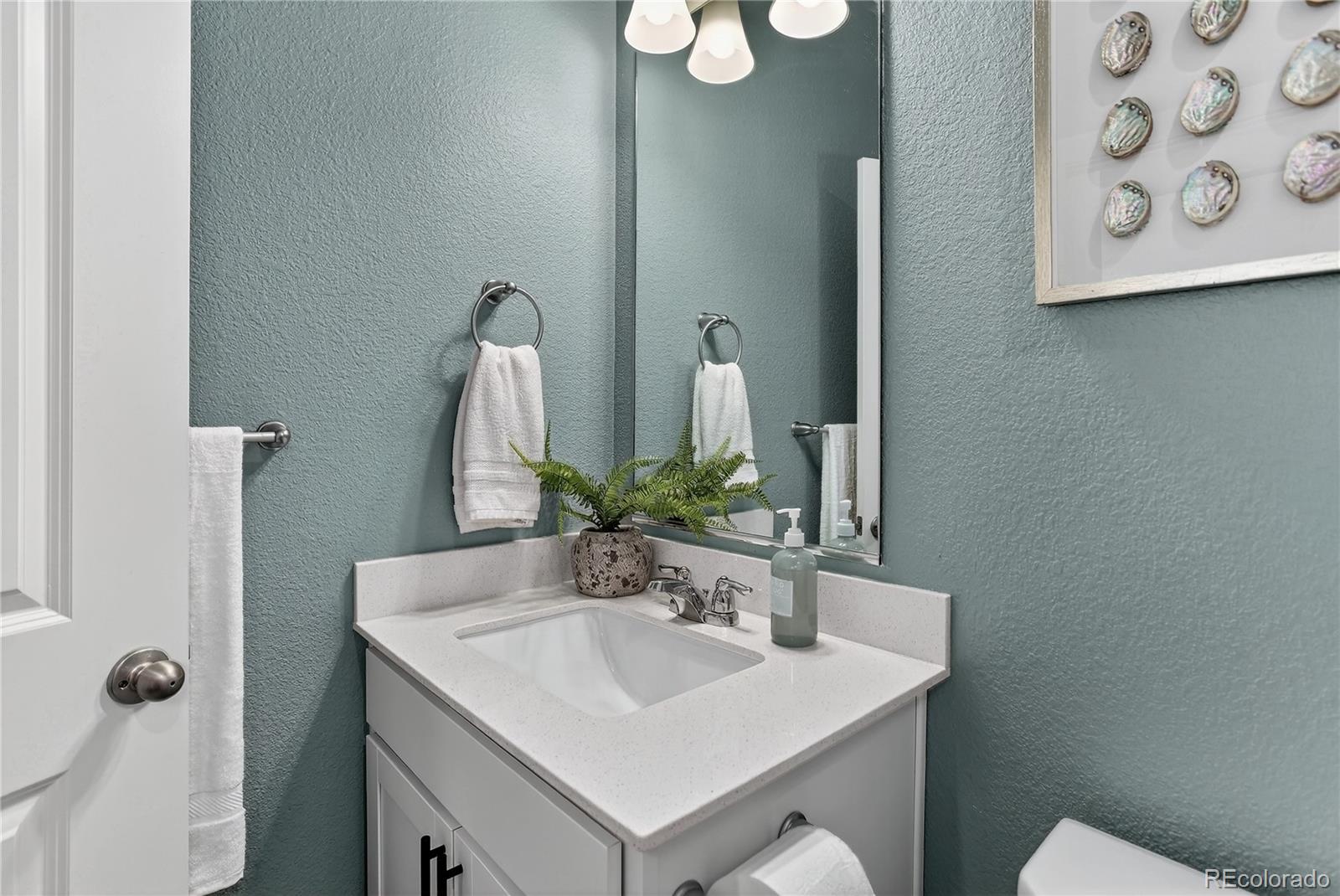 Thornton, Colorado, 80602, United States, 5 Bedrooms Bedrooms, ,3 BathroomsBathrooms,Residential,For Sale,1993257