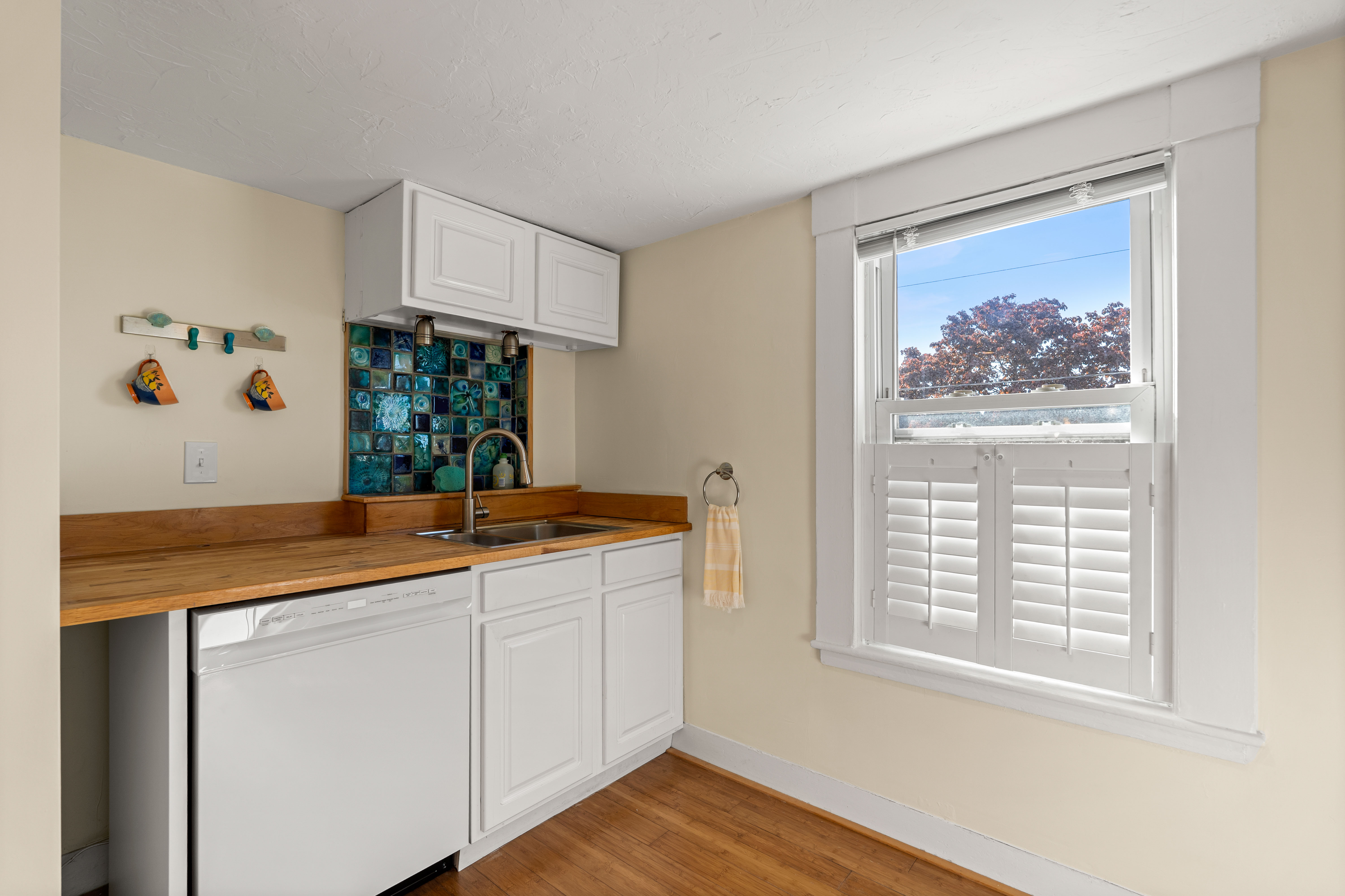  2 Mount Pleasant Street, Unit 4, Rockport, MA, 01966 - 物件實景