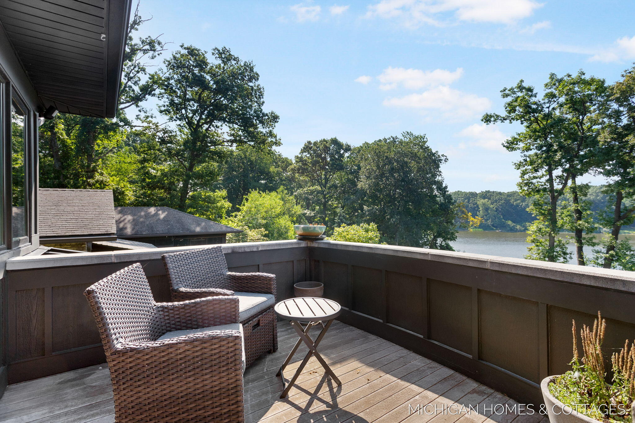 Saugatuck, Michigan, 49453, United States, 5 Bedrooms Bedrooms, ,4 BathroomsBathrooms,Residential,For Sale,1940964