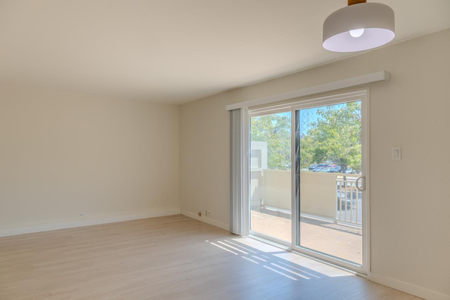 Foster City, California, 94404, United States, 2 Bedrooms Bedrooms, ,2 BathroomsBathrooms,Residential,For Sale,1840465