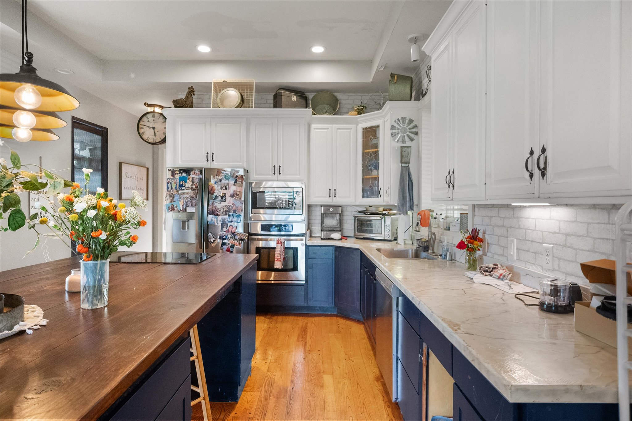 Shelbyville, Kentucky, 40065, United States, 4 Bedrooms Bedrooms, ,3 BathroomsBathrooms,Residential,For Sale,1986481