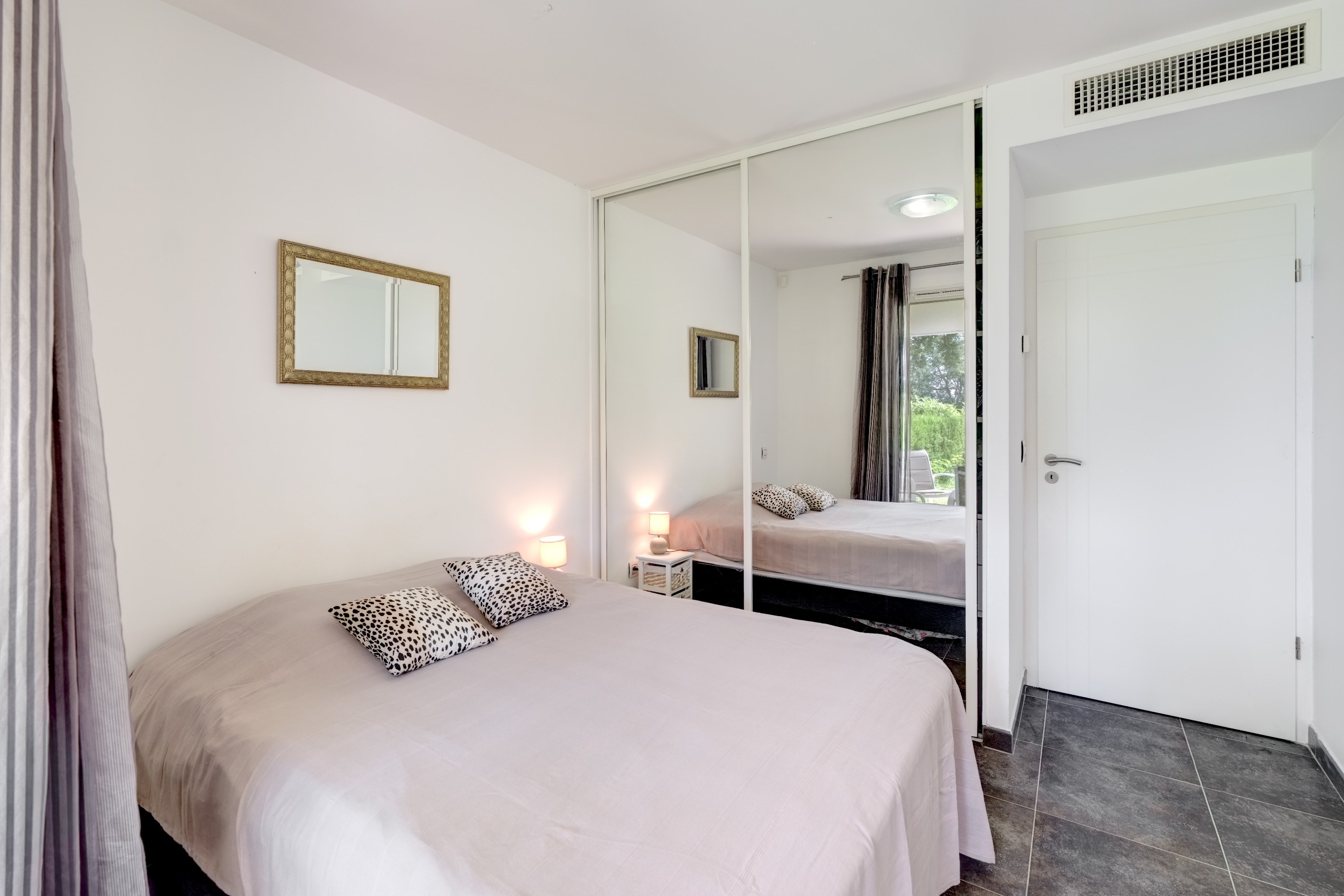 Cannes La Californie, one bedroom apartment with south facing terrace and garden - 物件實景