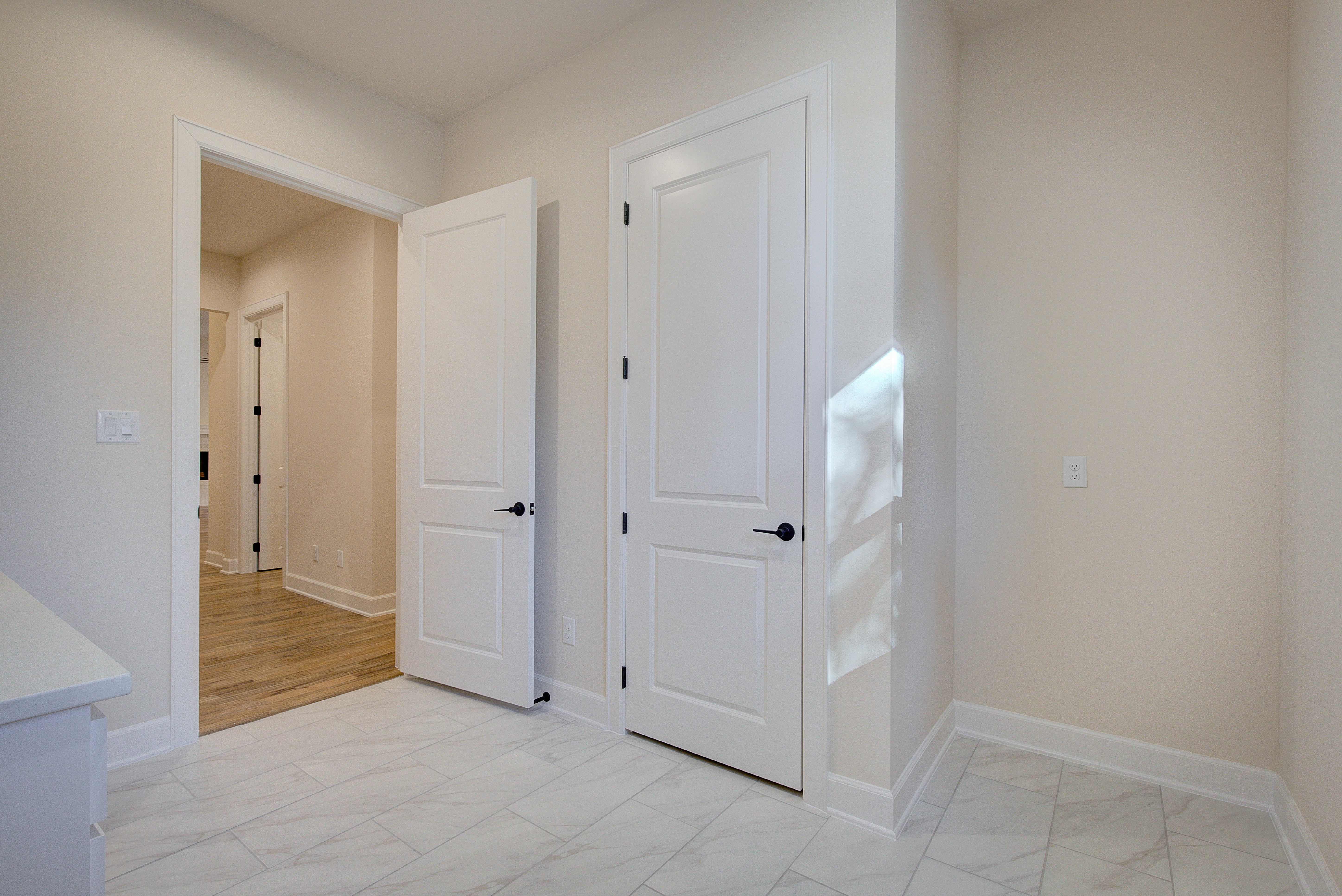 Mineola, Texas, 75773, United States, 4 Bedrooms Bedrooms, ,4 BathroomsBathrooms,Residential,For Sale,1981031