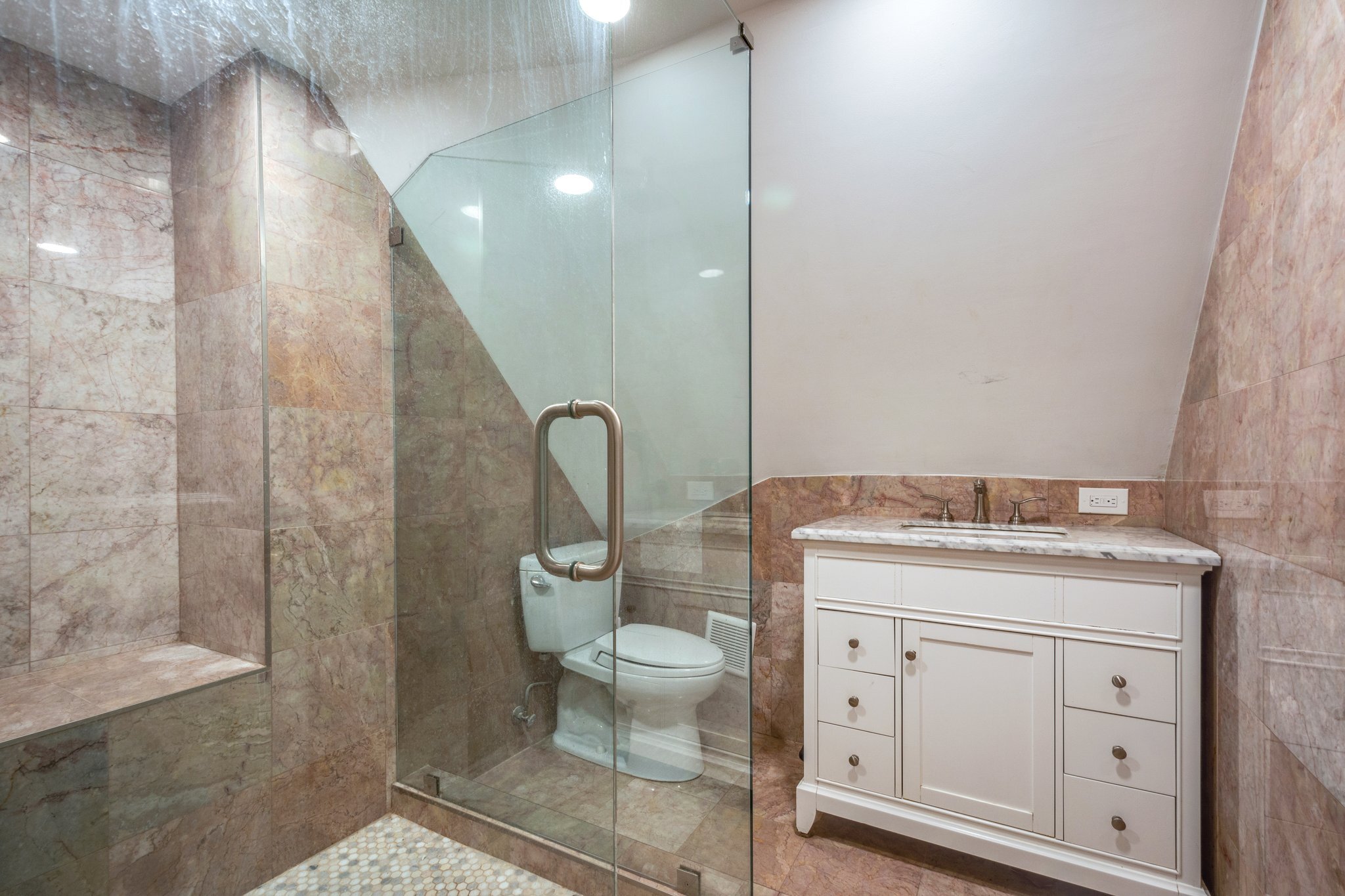  21128 Bellini Dr - 物件實景