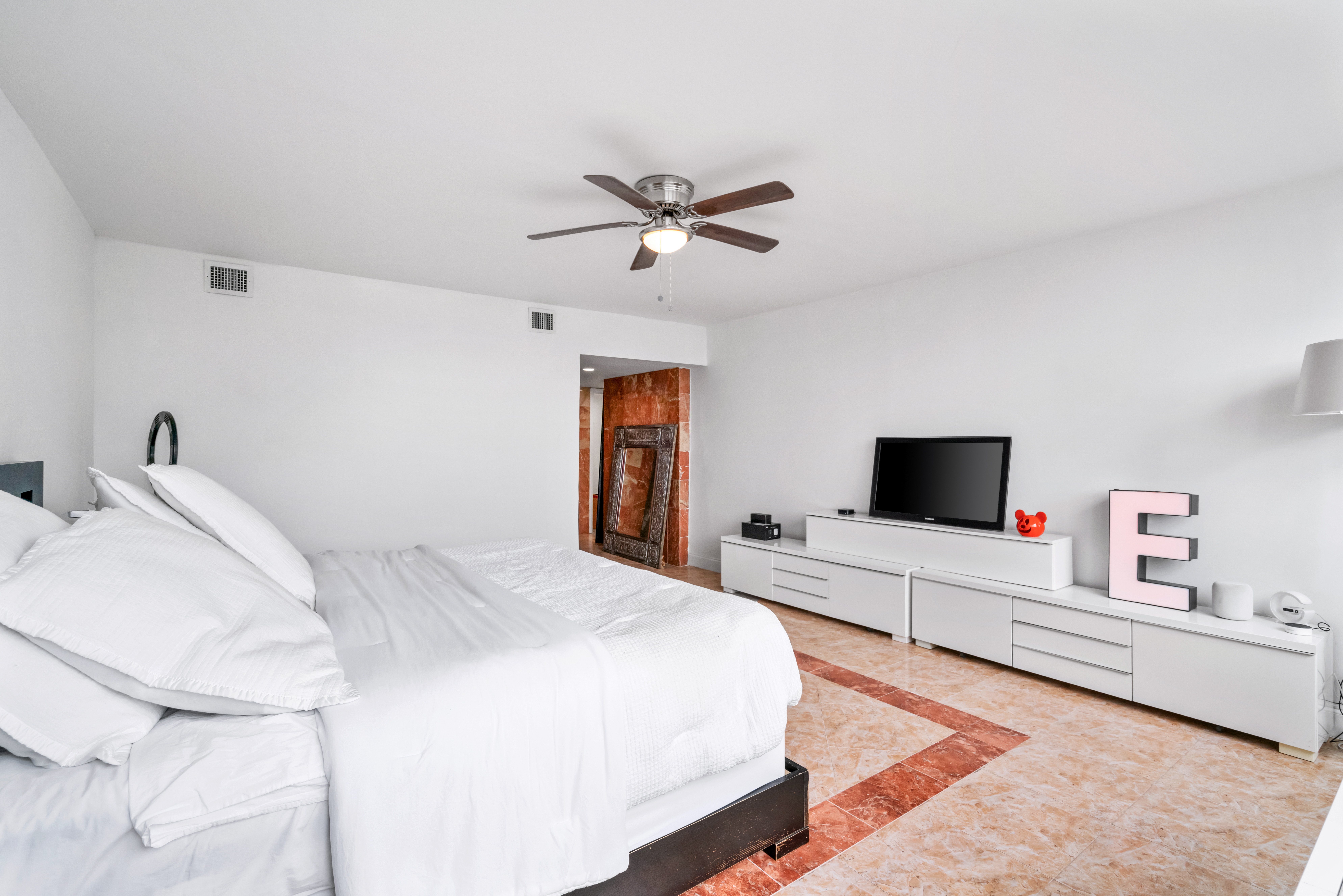  905 Brickell Bay Dr, Miami, FL, 33131 - 物件實景