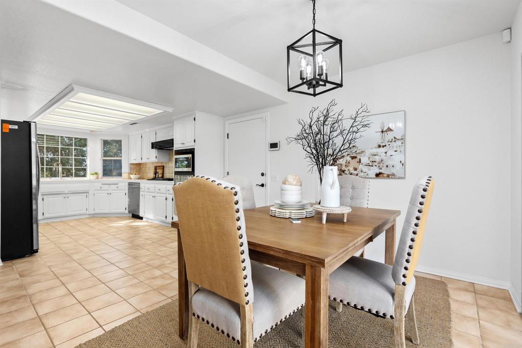 Fallbrook, California, 92028, United States, 3 Bedrooms Bedrooms, ,3 BathroomsBathrooms,Residential,For Sale,1997292