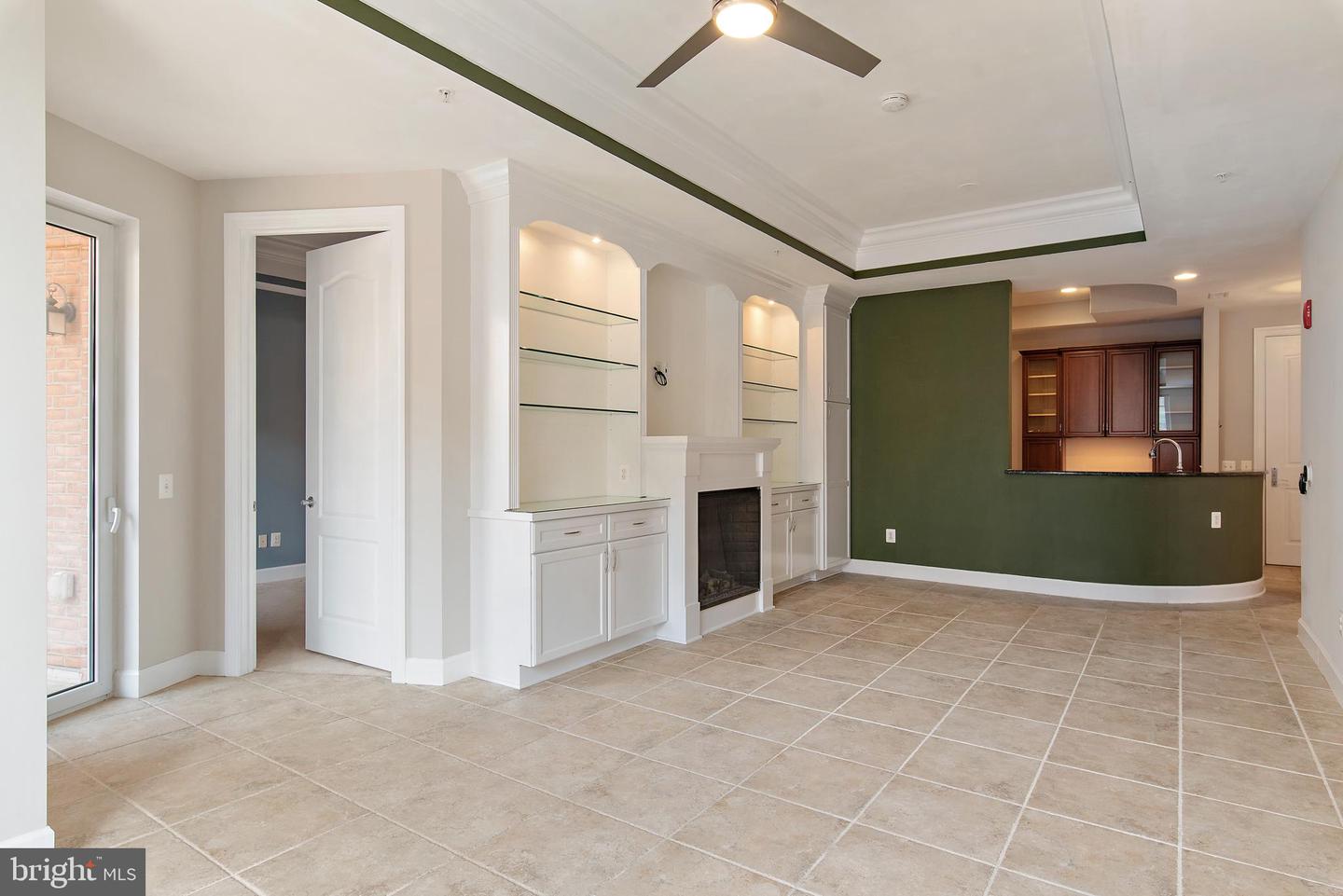 Annapolis, Maryland, 21401, United States, 2 Bedrooms Bedrooms, ,2 BathroomsBathrooms,Residential,For Sale,1848814
