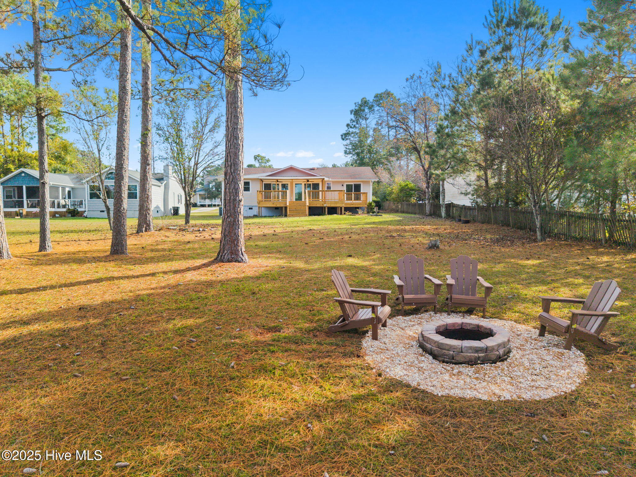 Southport, North Carolina, 28461, United States, 3 Bedrooms Bedrooms, ,2 BathroomsBathrooms,Residential,For Sale,1999197