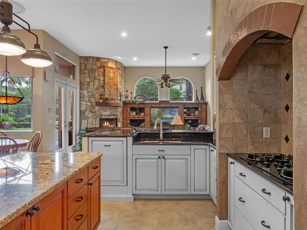 Orlando, Florida, 32836, United States, 4 Bedrooms Bedrooms, ,4 BathroomsBathrooms,Residential,For Sale,1901354