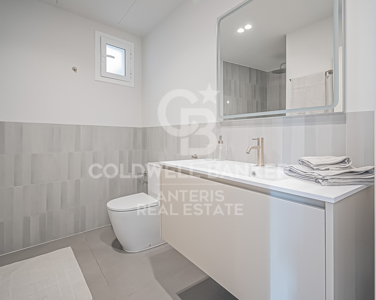 Barcelona, Catalonia, ES, 3 Bedrooms Bedrooms, ,2 BathroomsBathrooms,Residential,For Sale,1827864