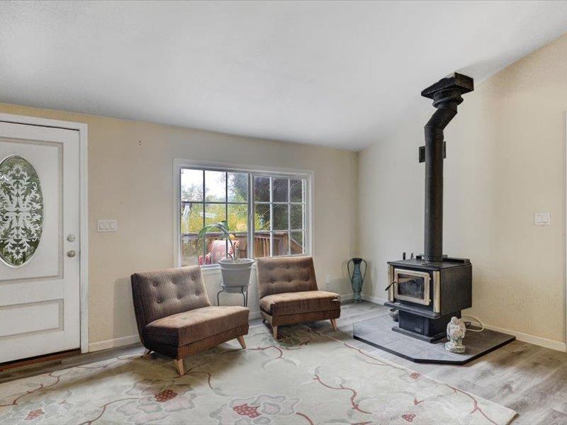 Grass Valley, California, 95949, United States, 3 Bedrooms Bedrooms, ,2 BathroomsBathrooms,Residential,For Sale,1982104