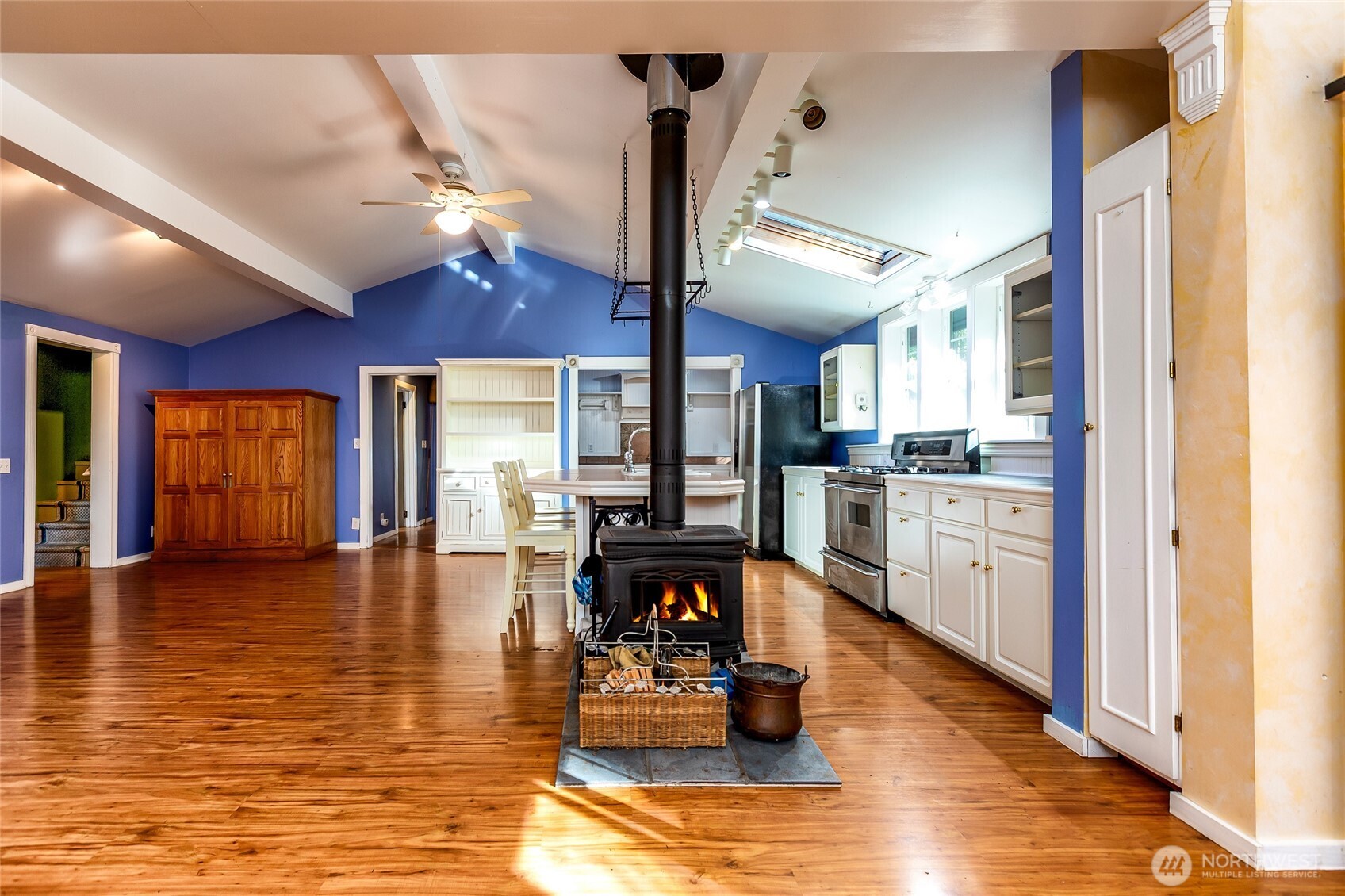 Friday Harbor, Washington, 98250, United States, 3 Bedrooms Bedrooms, ,2 BathroomsBathrooms,Residential,For Sale,1987882