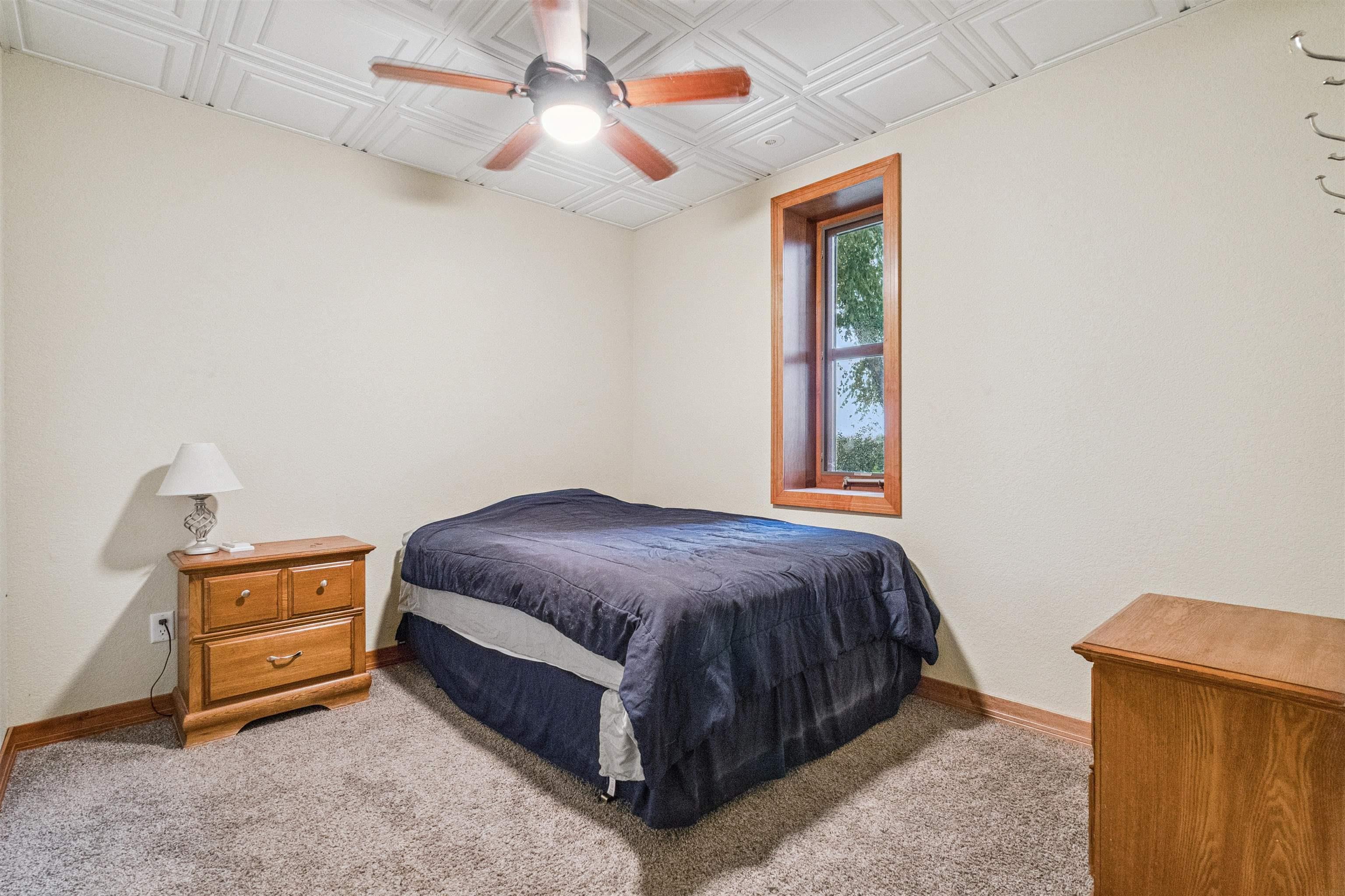 Waverly, Iowa, 50677, United States, 4 Bedrooms Bedrooms, ,4 BathroomsBathrooms,Residential,For Sale,1974808