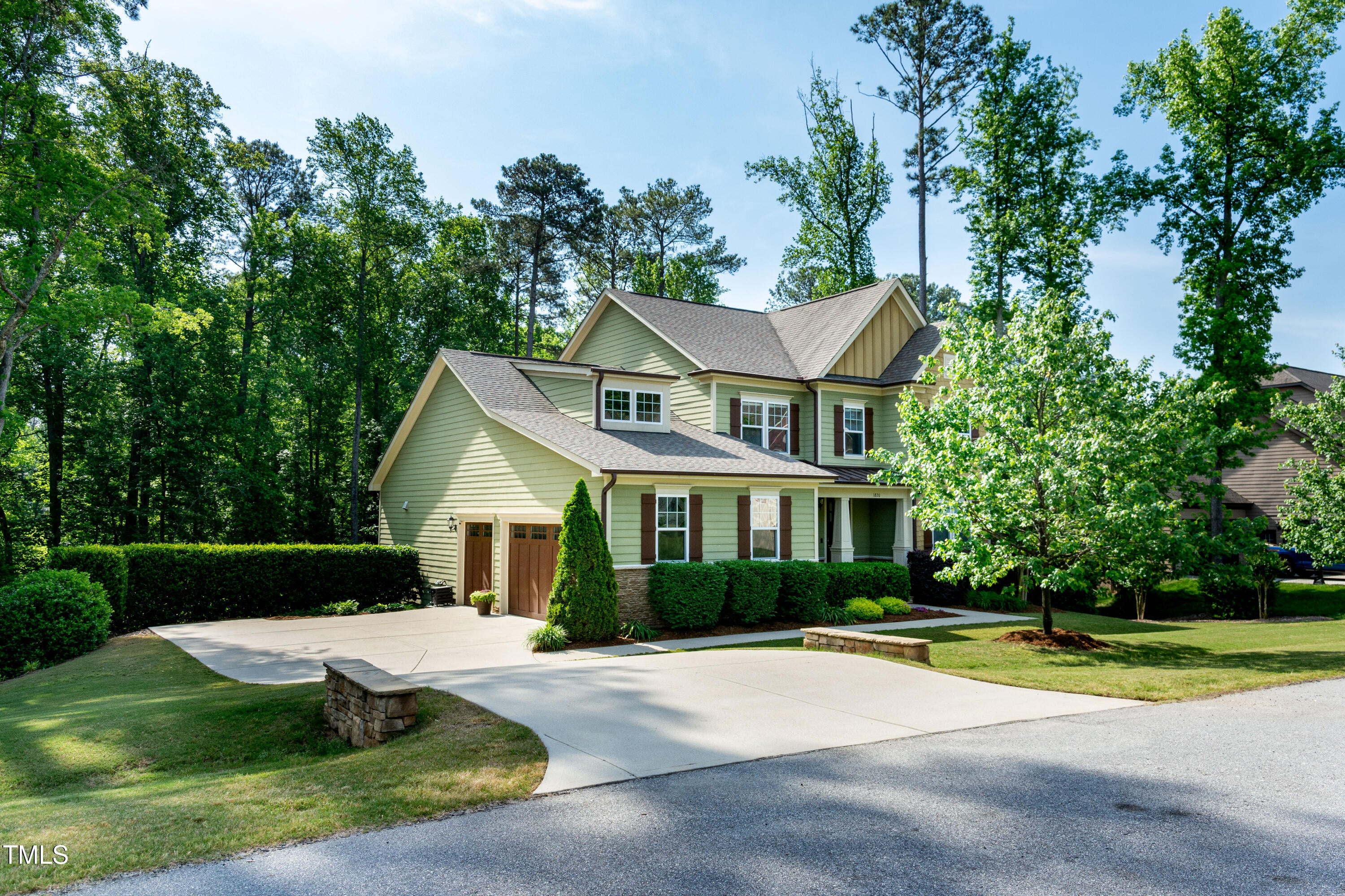 Raleigh, North Carolina, 27606, United States, 4 Bedrooms Bedrooms, ,4 BathroomsBathrooms,Residential,For Sale,1794802