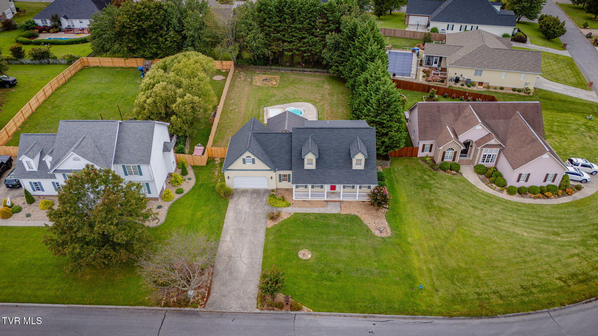 Gray, Tennessee, 37615, United States, 3 Bedrooms Bedrooms, ,4 BathroomsBathrooms,Residential,For Sale,1978151