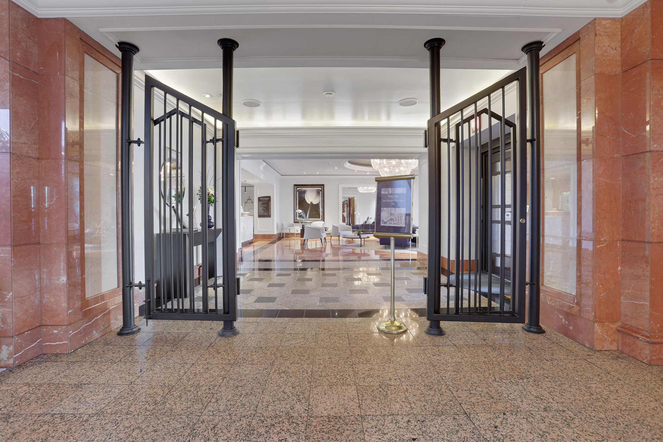  Luxury Meets Iconic Four Seasons Living with Panoramic City Views - 物件實景