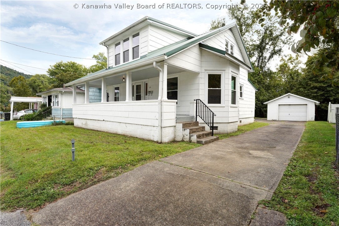 138th St, Charleston, WV 25315