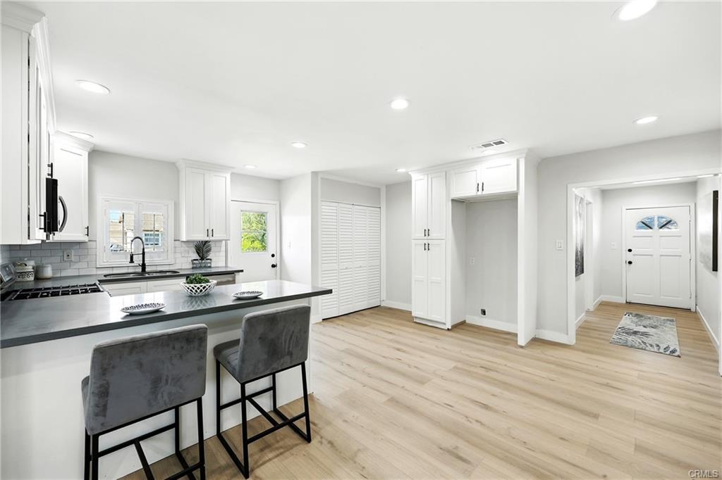 Paramount, California, 90723, United States, 4 Bedrooms Bedrooms, ,2 BathroomsBathrooms,Residential,For Sale,1935731