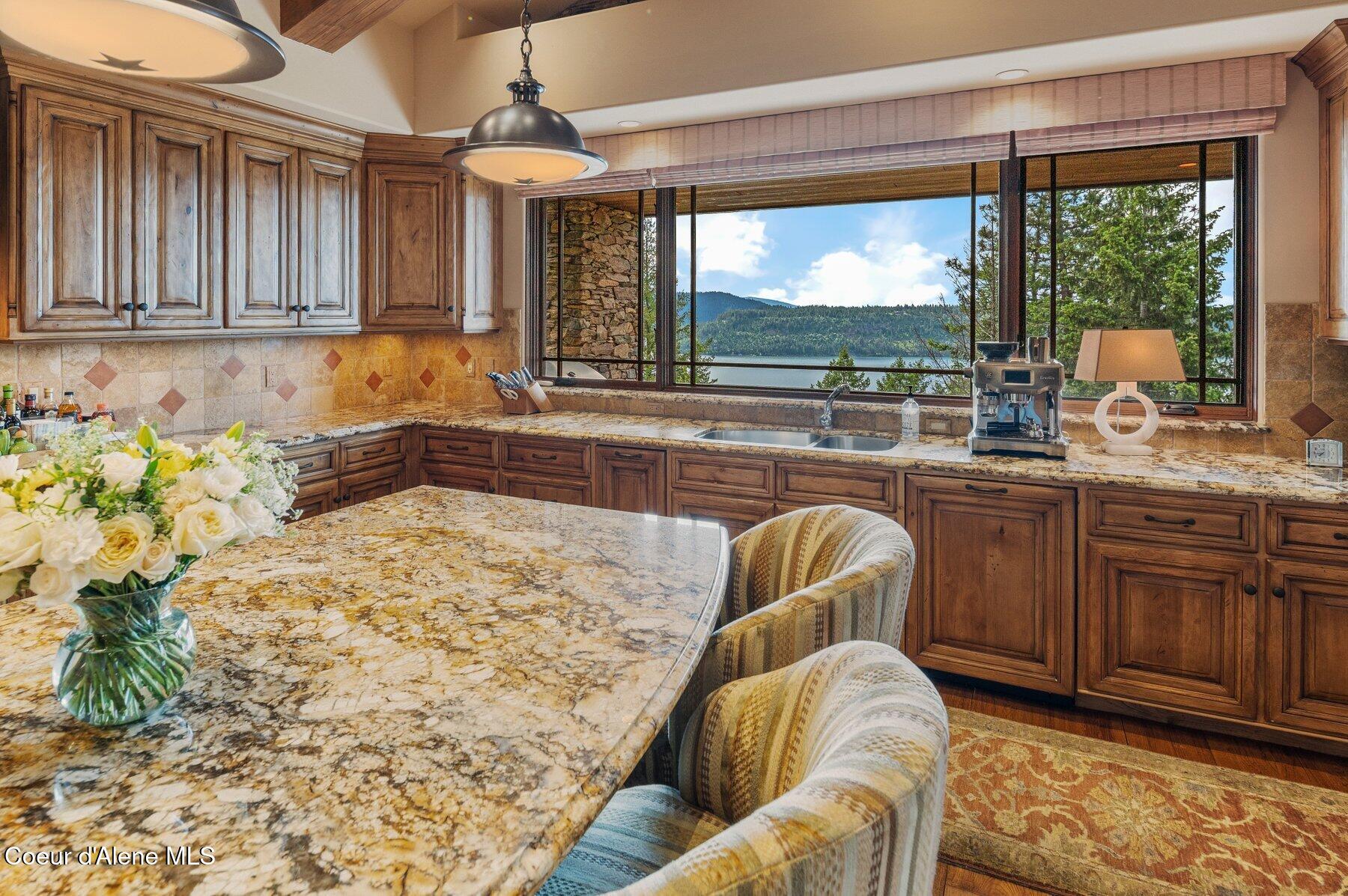 Coeur D'alene, Idaho, 83814, United States, 3 Bedrooms Bedrooms, ,1 BathroomBathrooms,Residential,For Sale,1837044