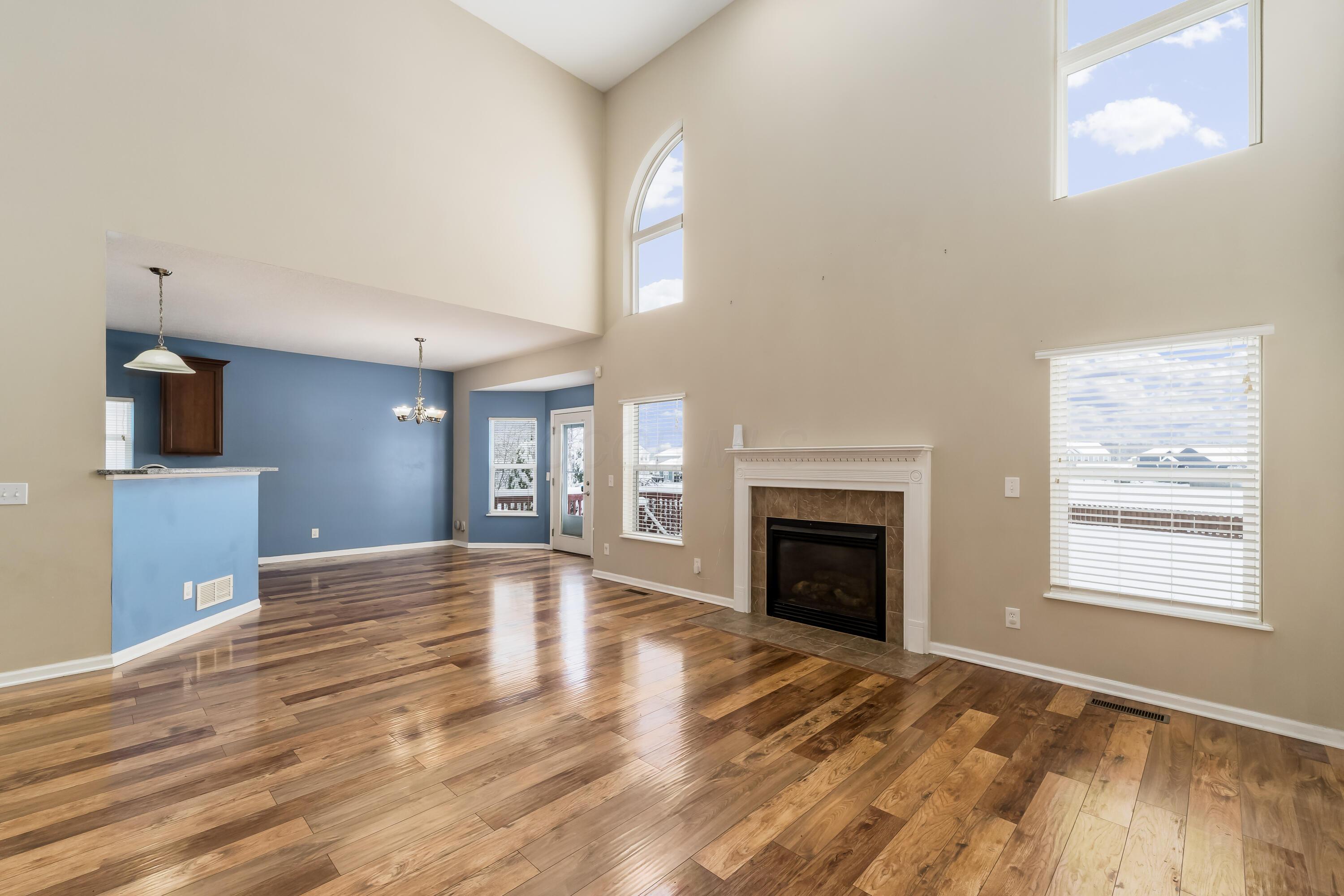 Granville, Ohio, 43023, United States, 5 Bedrooms Bedrooms, ,4 BathroomsBathrooms,Residential,For Sale,2003163