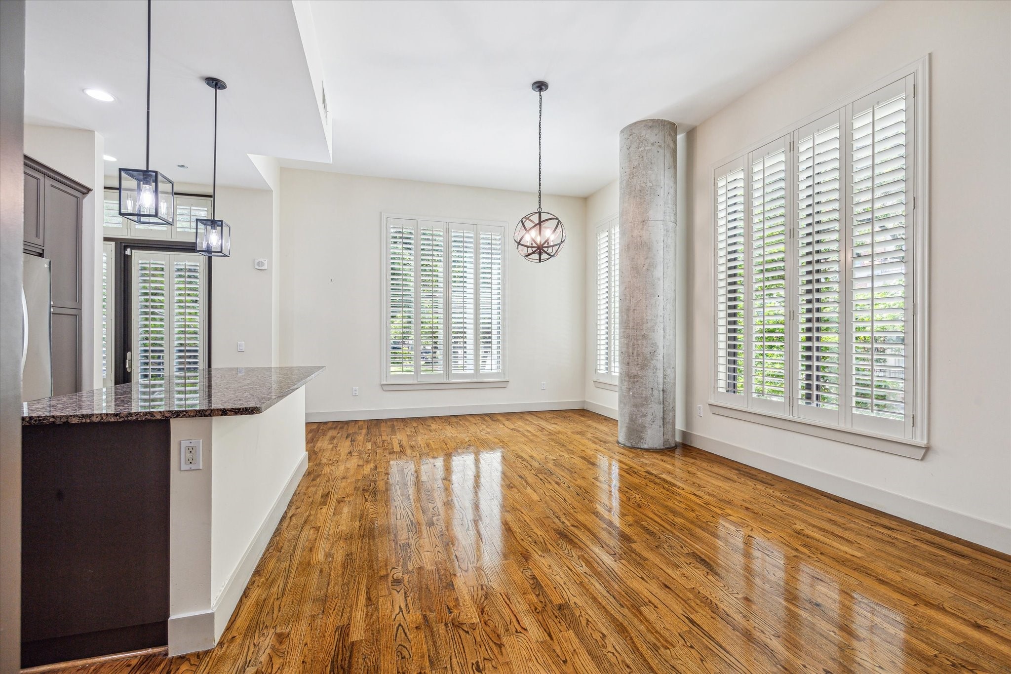  5005 Hidalgo Street #208 - 物件實景