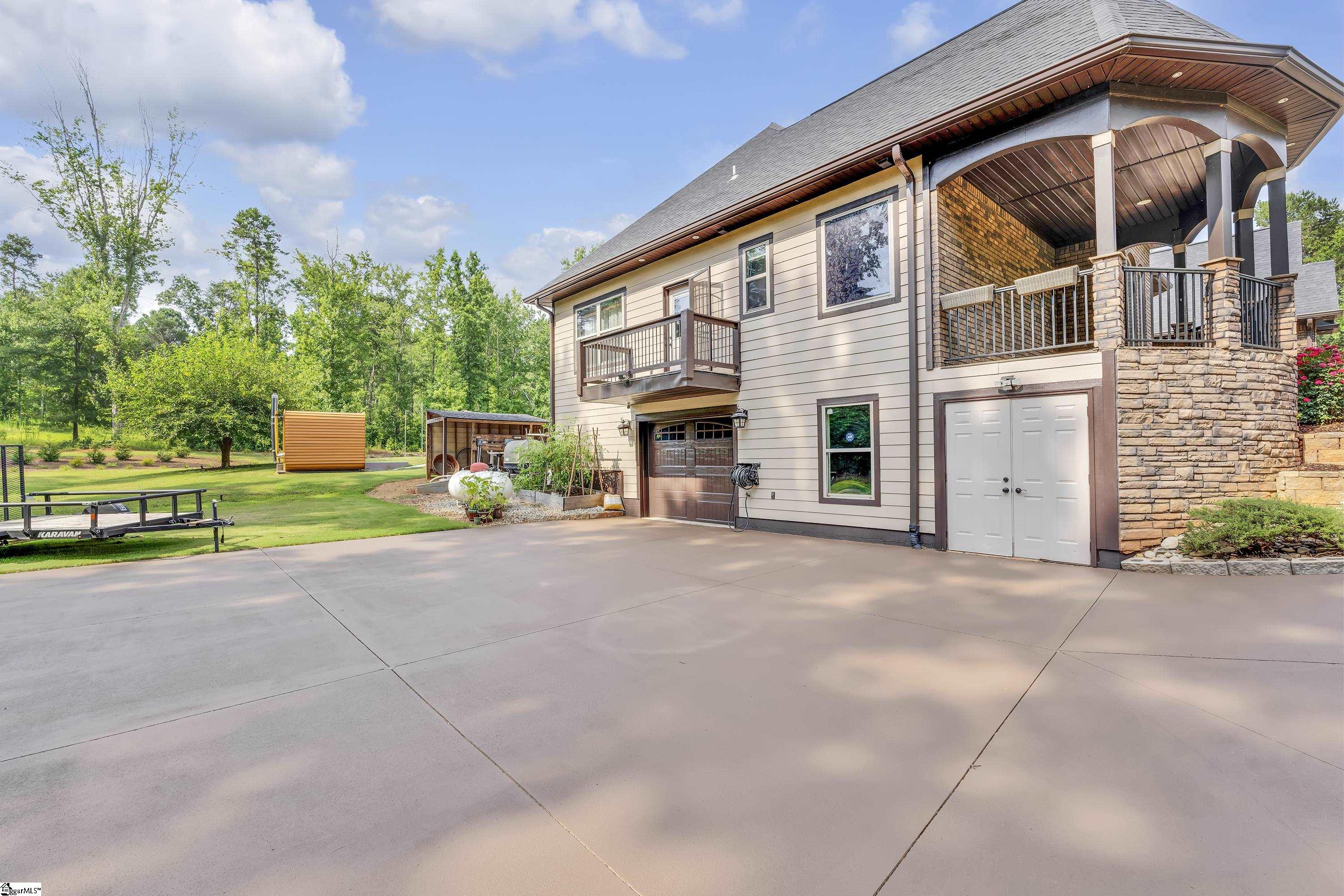 Inman, South Carolina, 29349, United States, 4 Bedrooms Bedrooms, ,4 BathroomsBathrooms,Residential,For Sale,1885361