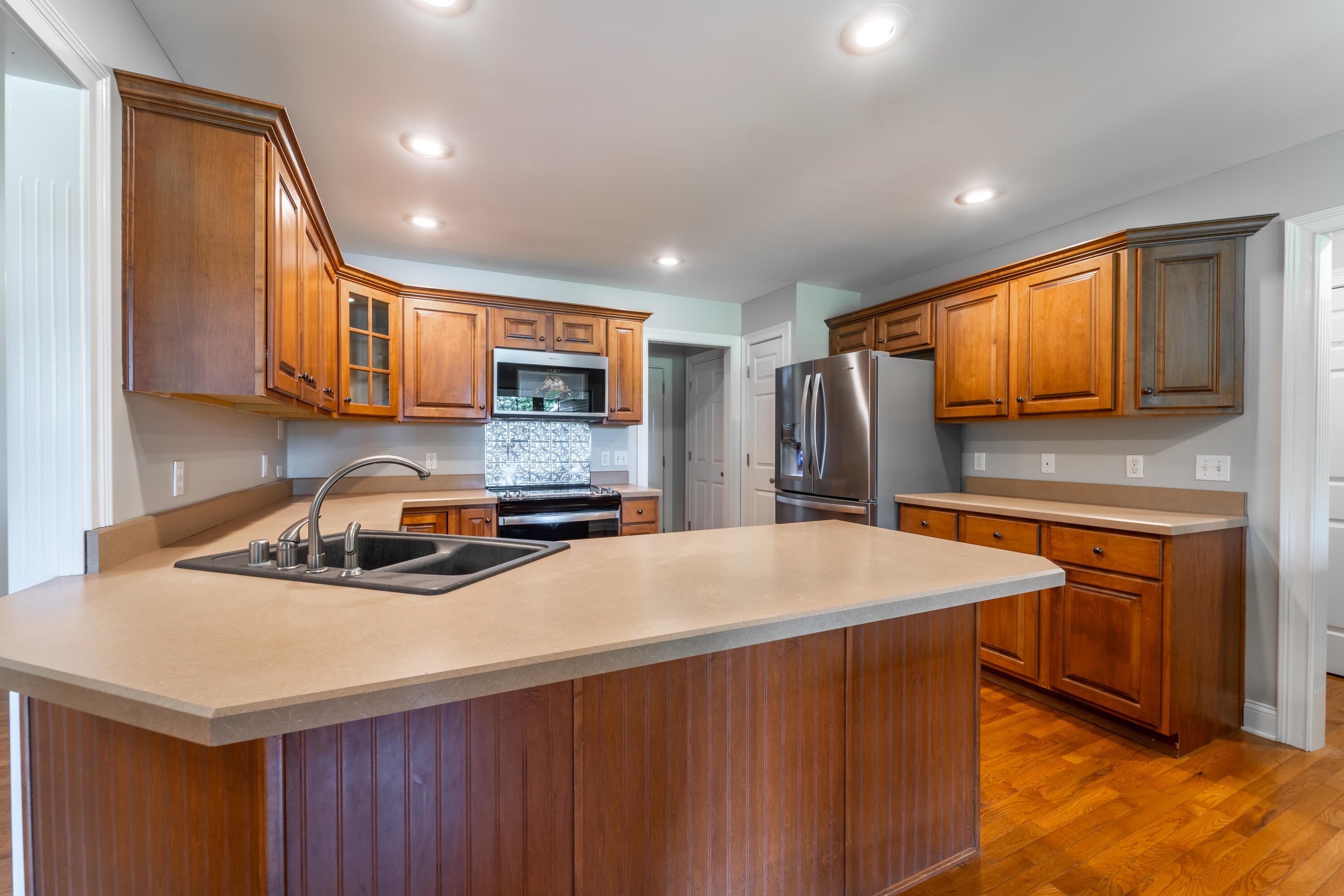 Richmond, Kentucky, 40475, United States, 3 Bedrooms Bedrooms, ,2 BathroomsBathrooms,Residential,For Sale,2047972