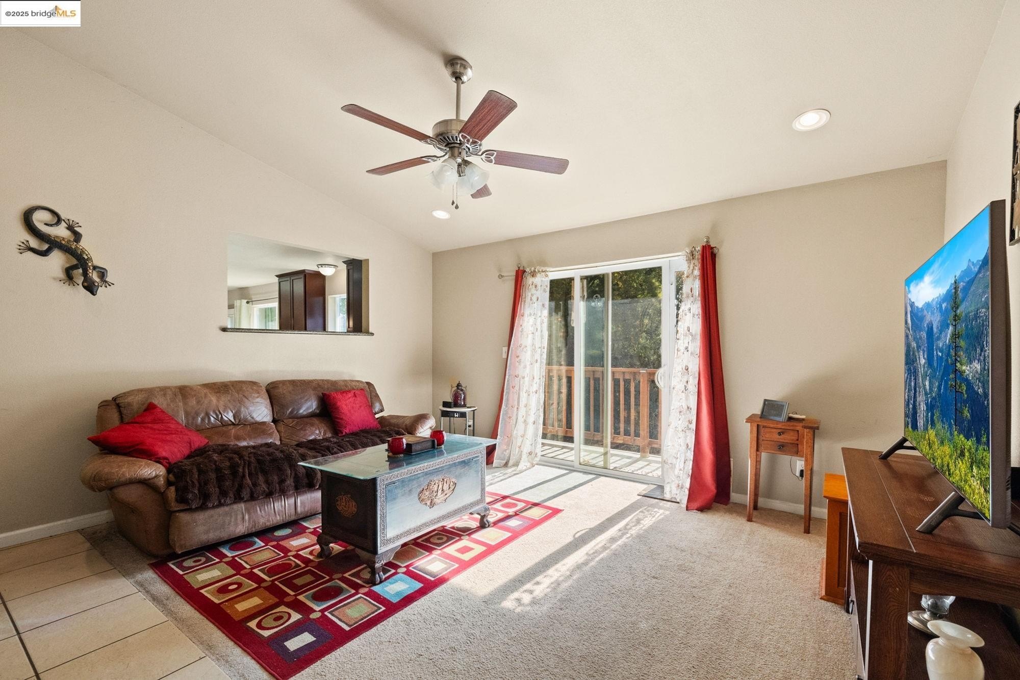 Sonora, California, 95370, United States, 5 Bedrooms Bedrooms, ,3 BathroomsBathrooms,Residential,For Sale,1979113