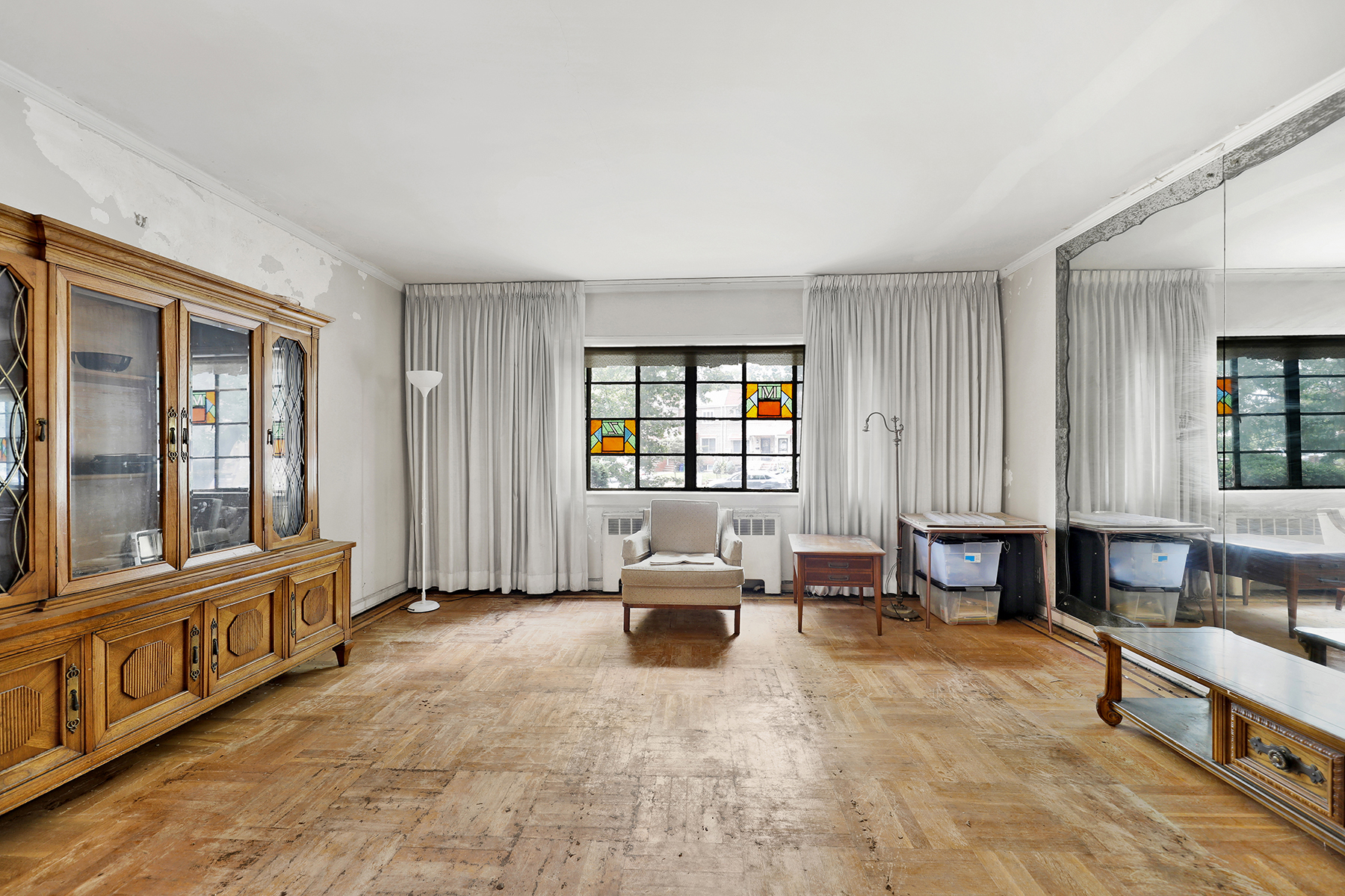 Brooklyn, New York, 11229, United States, 4 Bedrooms Bedrooms, ,3 BathroomsBathrooms,Residential,For Sale,1895272